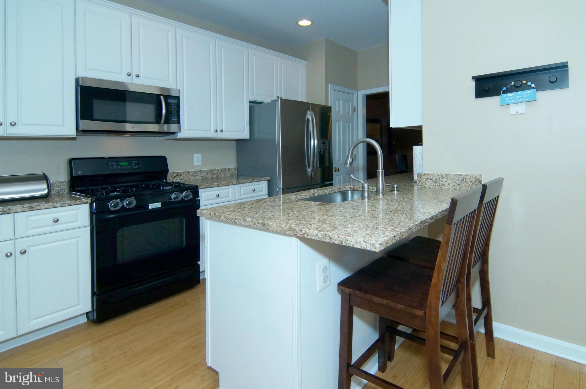 LAUREL HILL LANDBAY - Residential