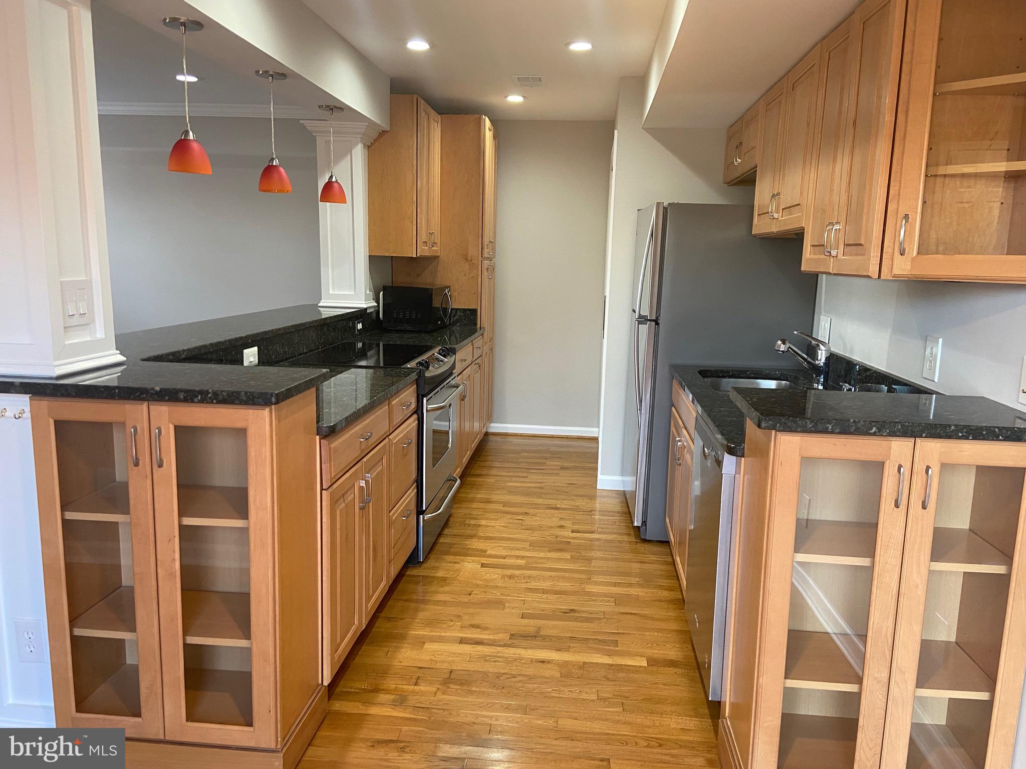 TERRACE TOWNE HOMES OF GUNSTON - Residential Lease