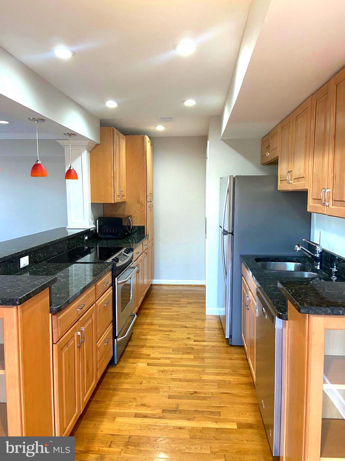 TERRACE TOWNE HOMES OF GUNSTON - Residential Lease