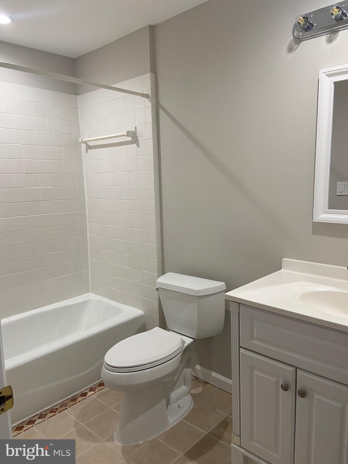 TERRACE TOWNE HOMES OF GUNSTON - Residential Lease