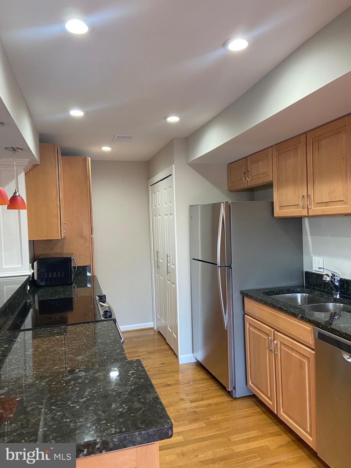 TERRACE TOWNE HOMES OF GUNSTON - Residential Lease