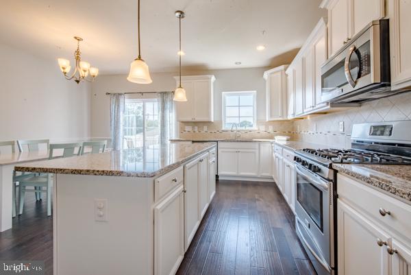 TANYARD SPRINGS - Residential Lease