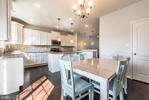 TANYARD SPRINGS - Residential Lease