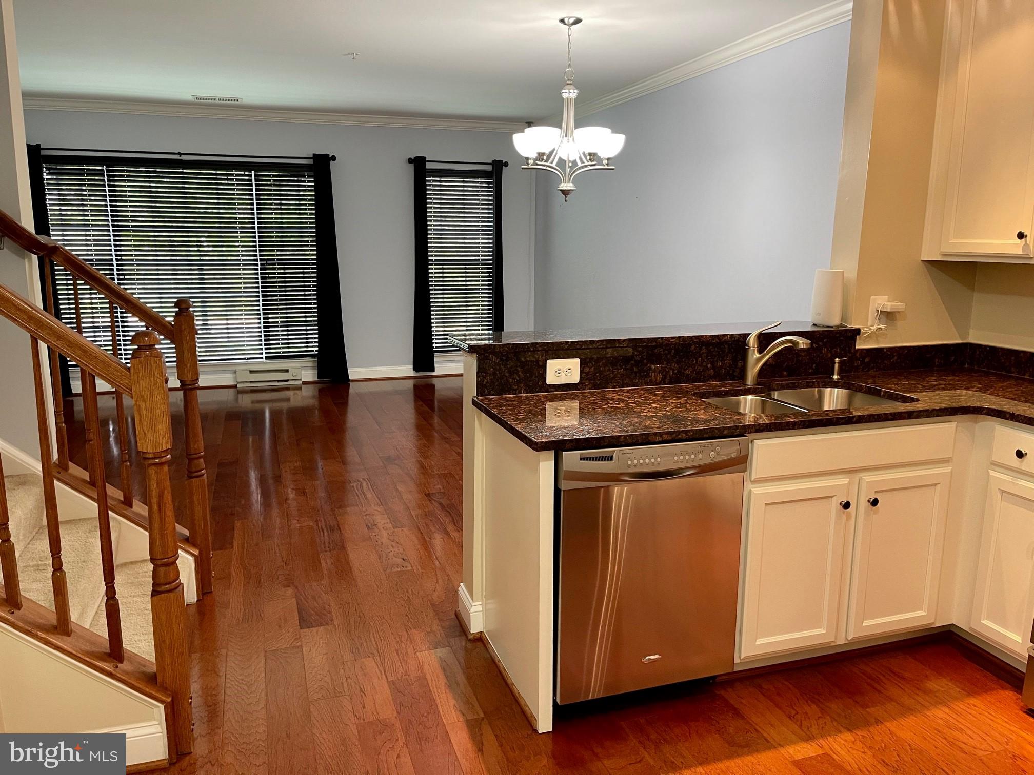 MARKET CENTER CONDOMINIUM - Residential