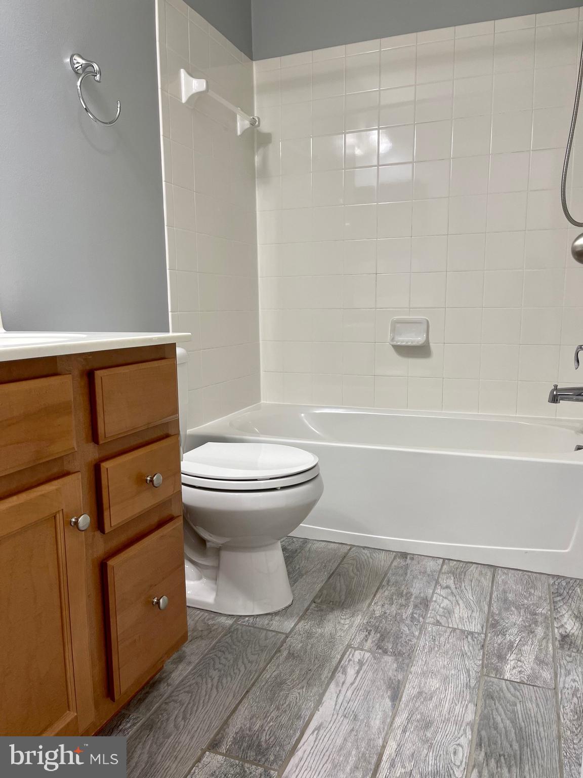 MARKET CENTER CONDOMINIUM - Residential