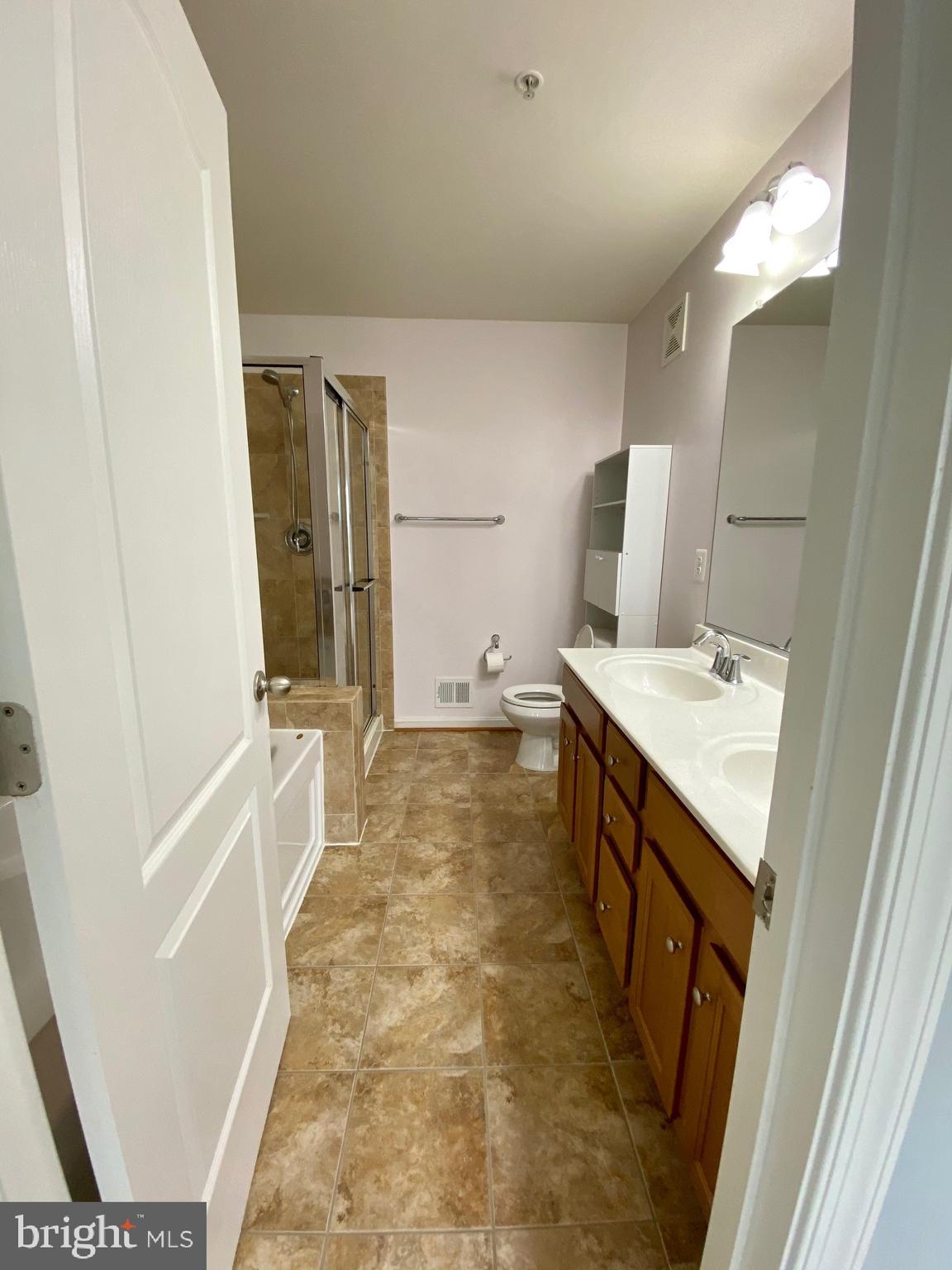 MARKET CENTER CONDOMINIUM - Residential