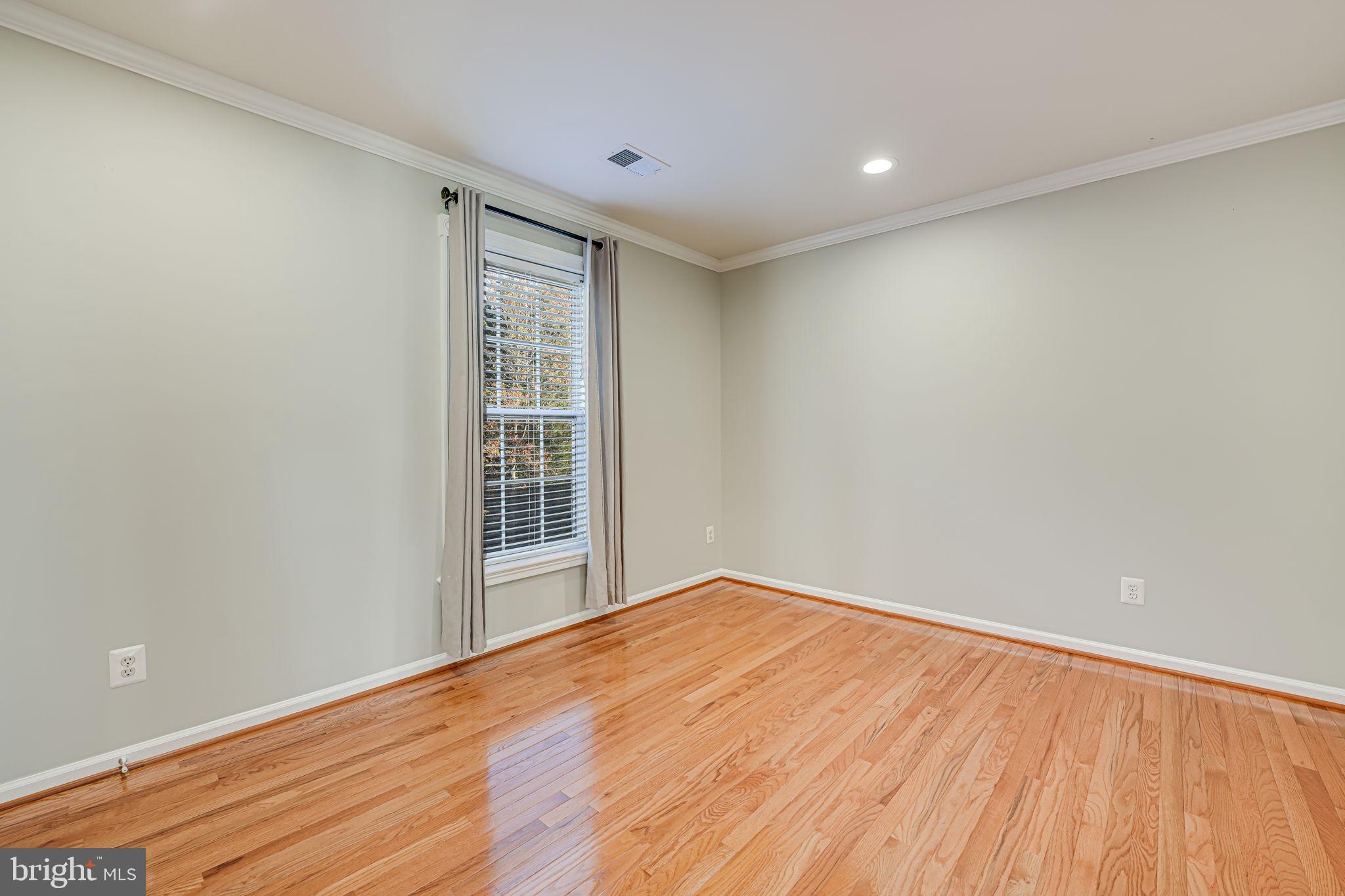 BROOKE FARM - Residential