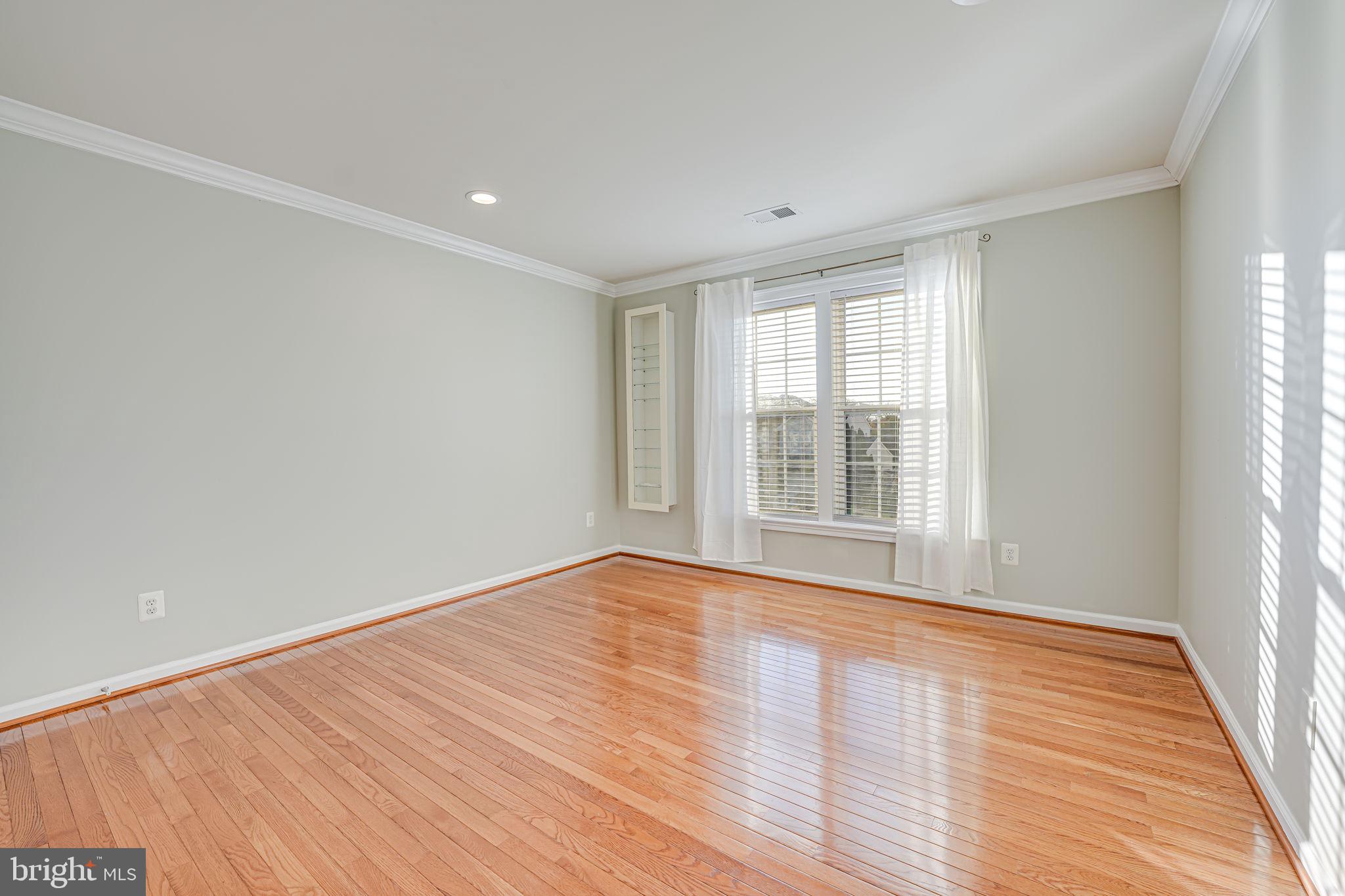 BROOKE FARM - Residential