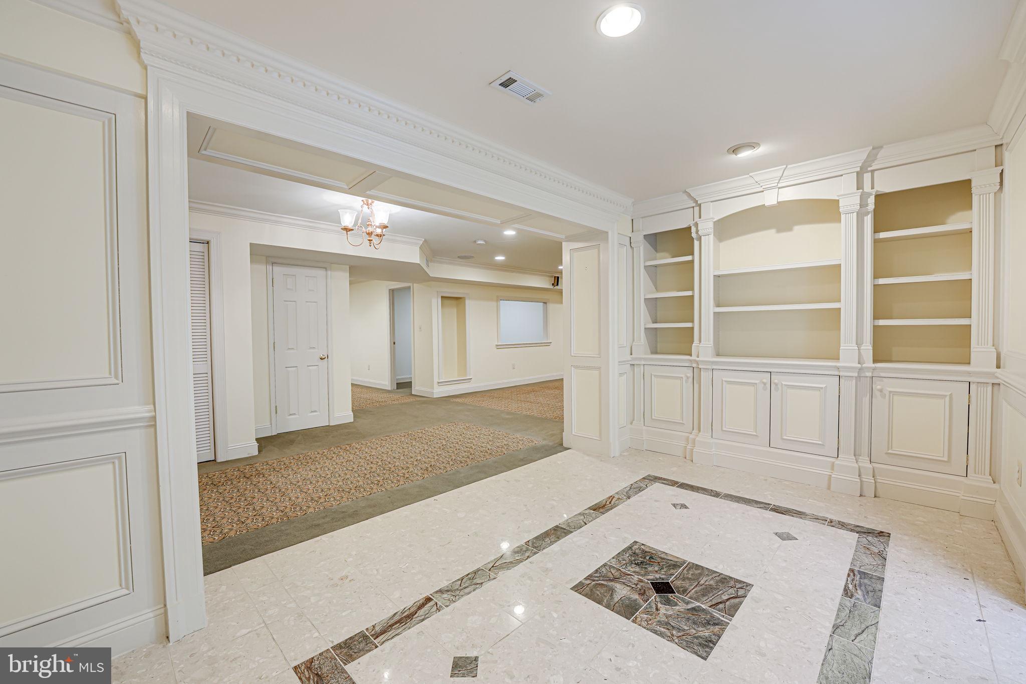 BROOKE FARM - Residential