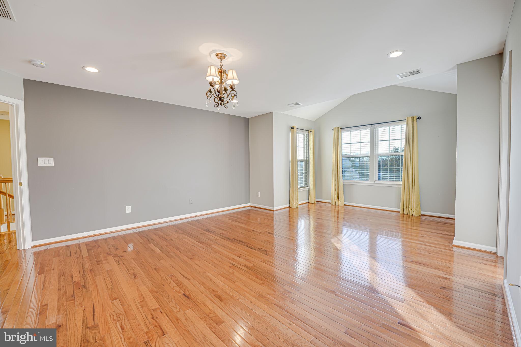 BROOKE FARM - Residential