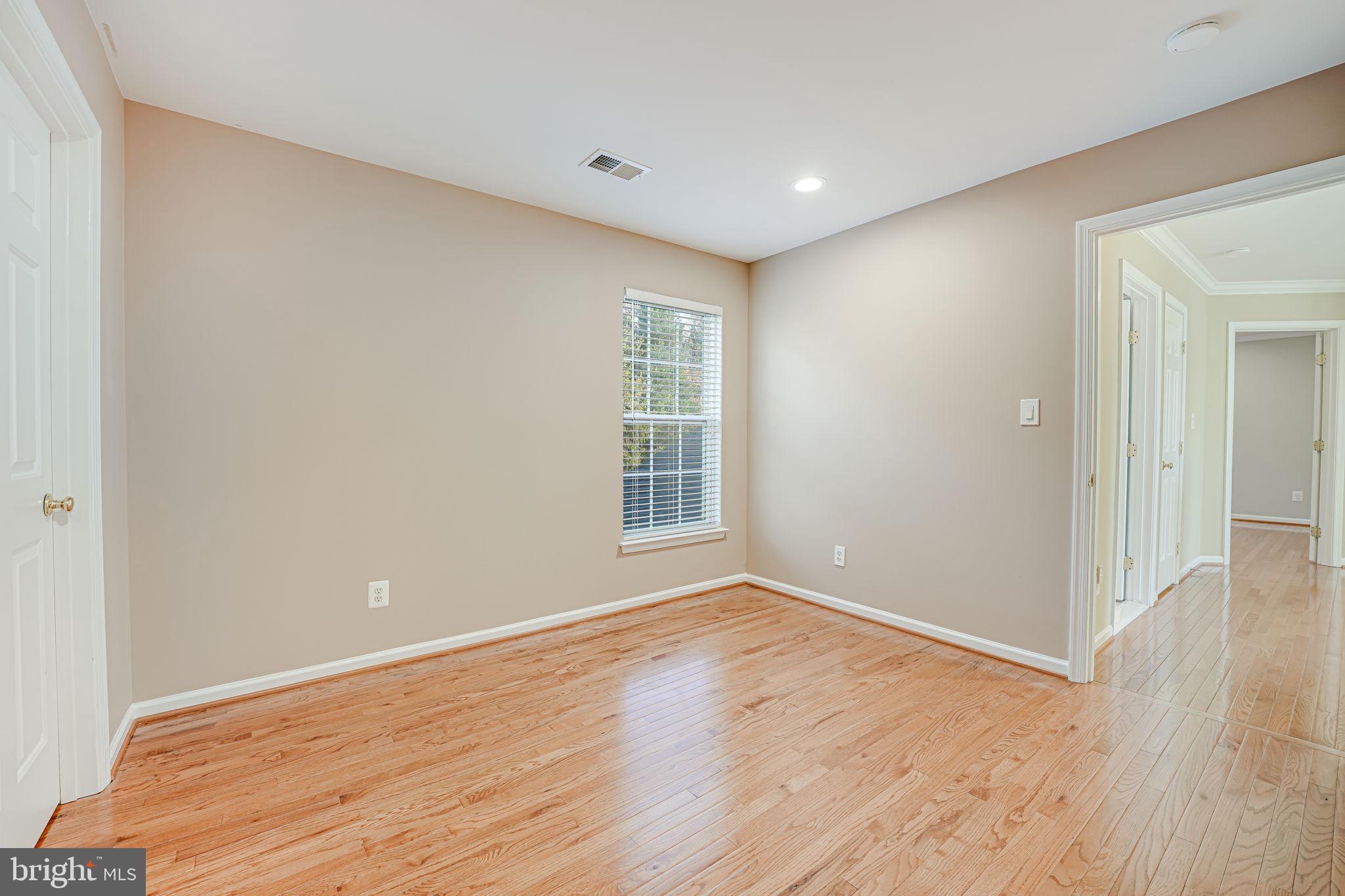 BROOKE FARM - Residential