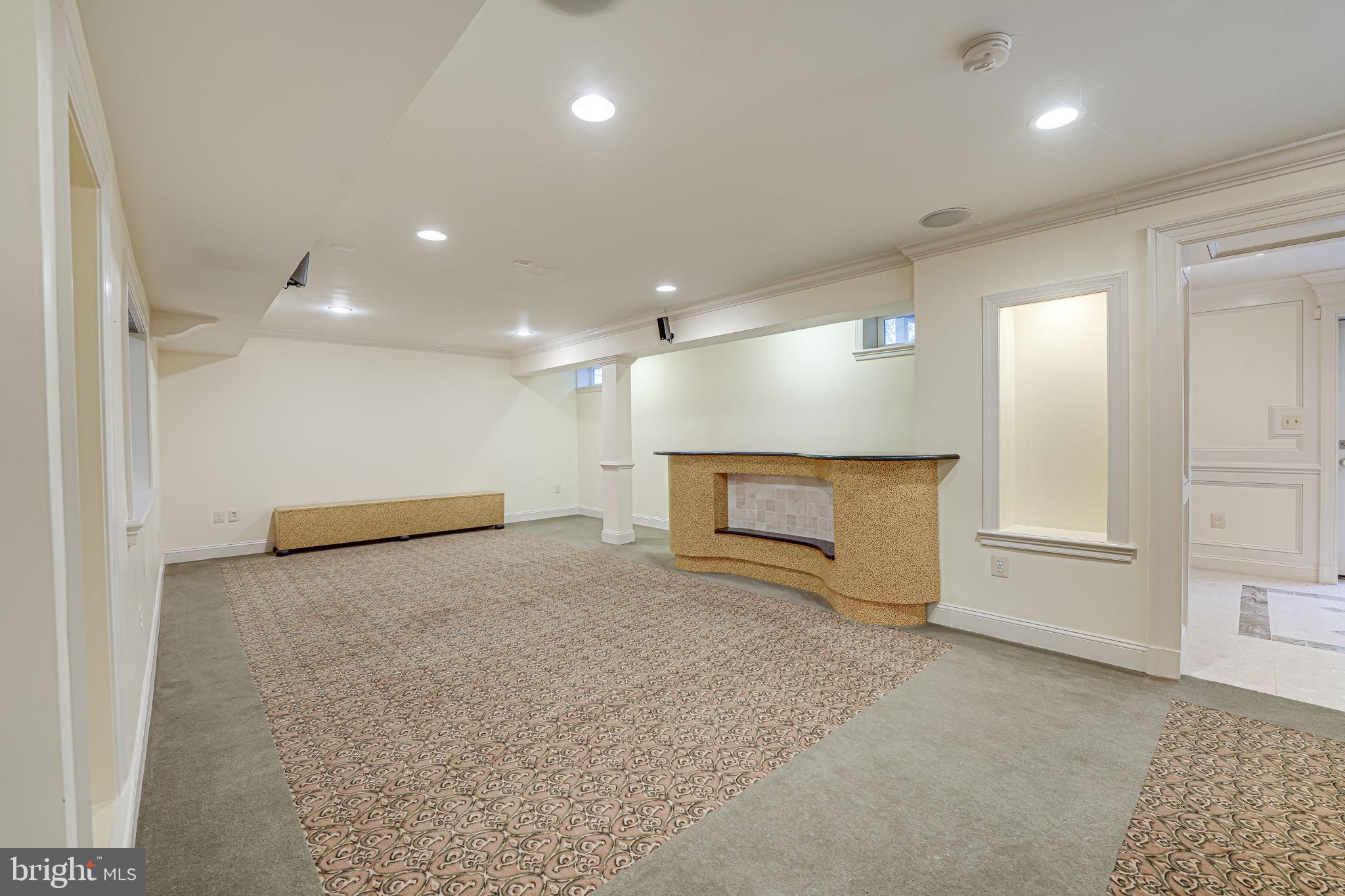 BROOKE FARM - Residential