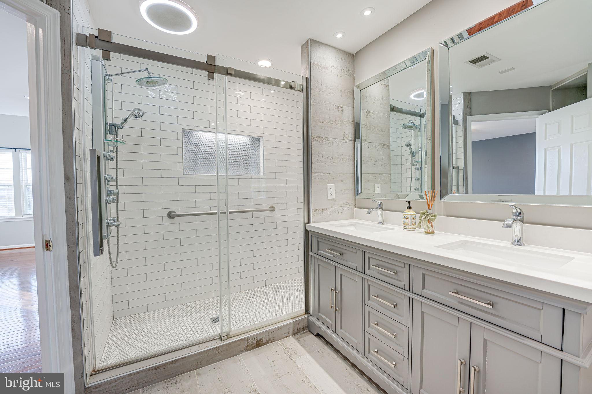 BROOKE FARM - Residential