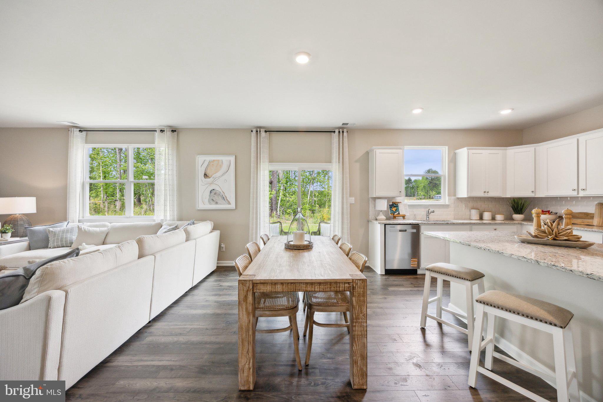 SPRING LAKES - Residential