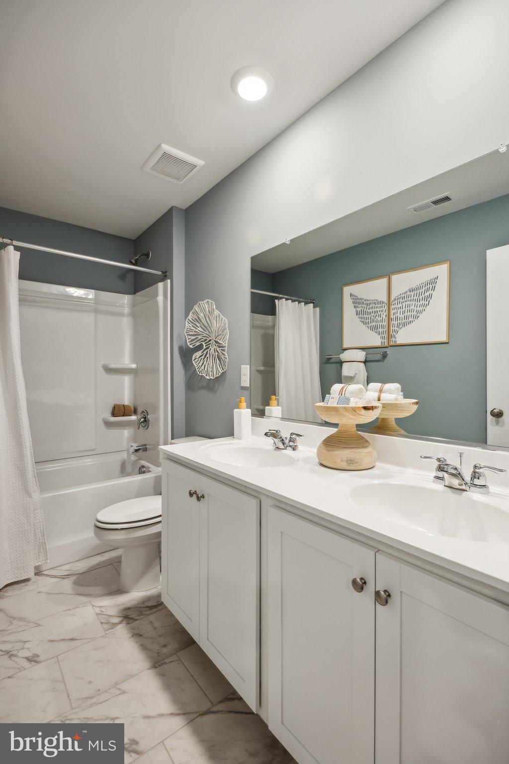 SPRING LAKES - Residential