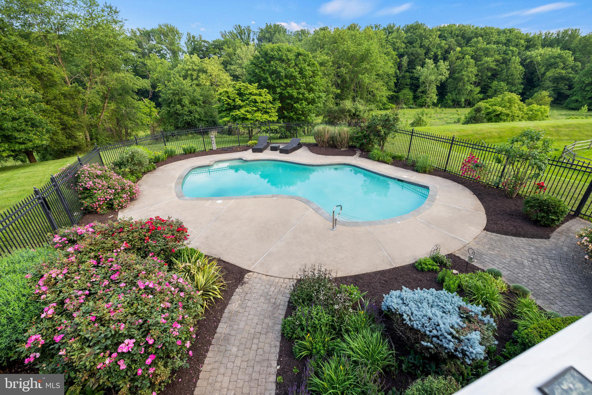 POTOMAC CHASE - Residential