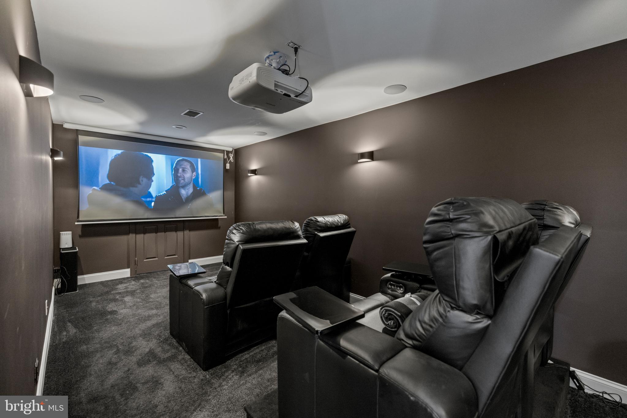 POTOMAC CHASE - Residential