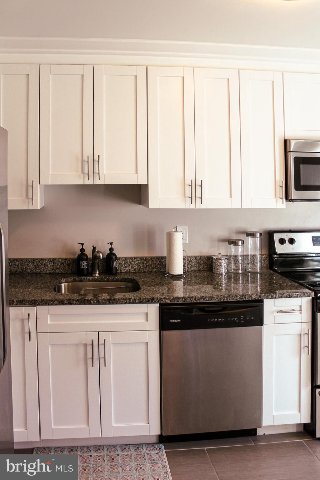 CAPITAL VIEW TOWNHOUSES - Residential Lease