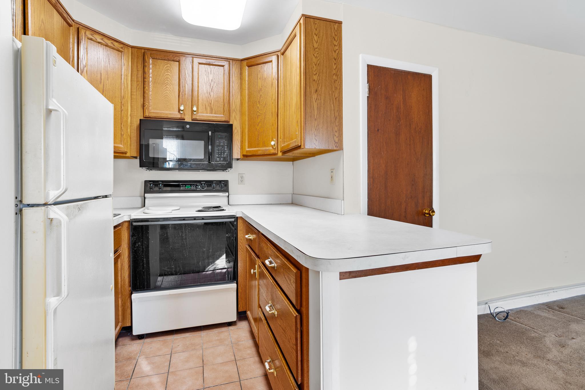 ASTON ARMS - Residential