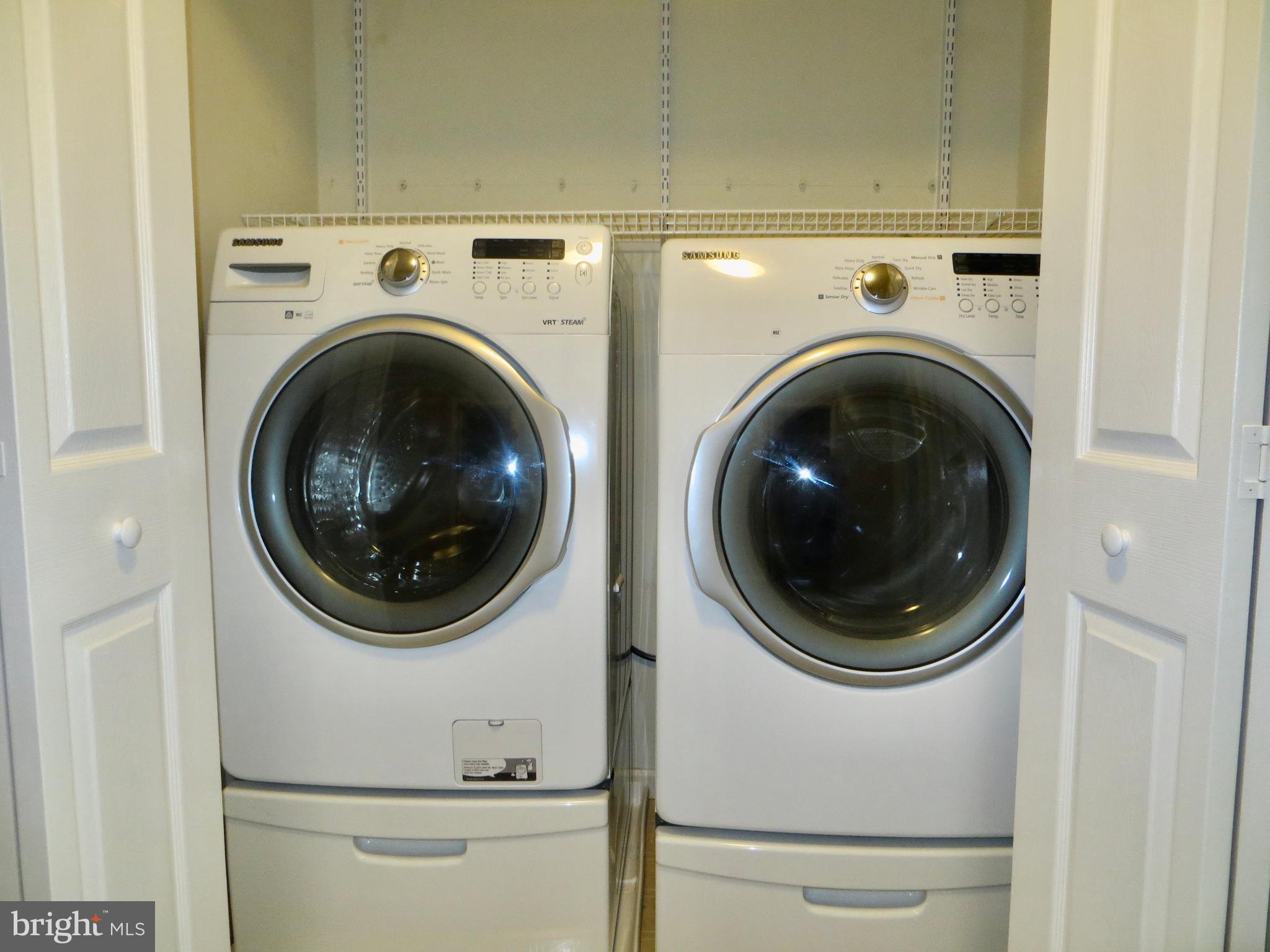 VERNON COURT - Residential Lease