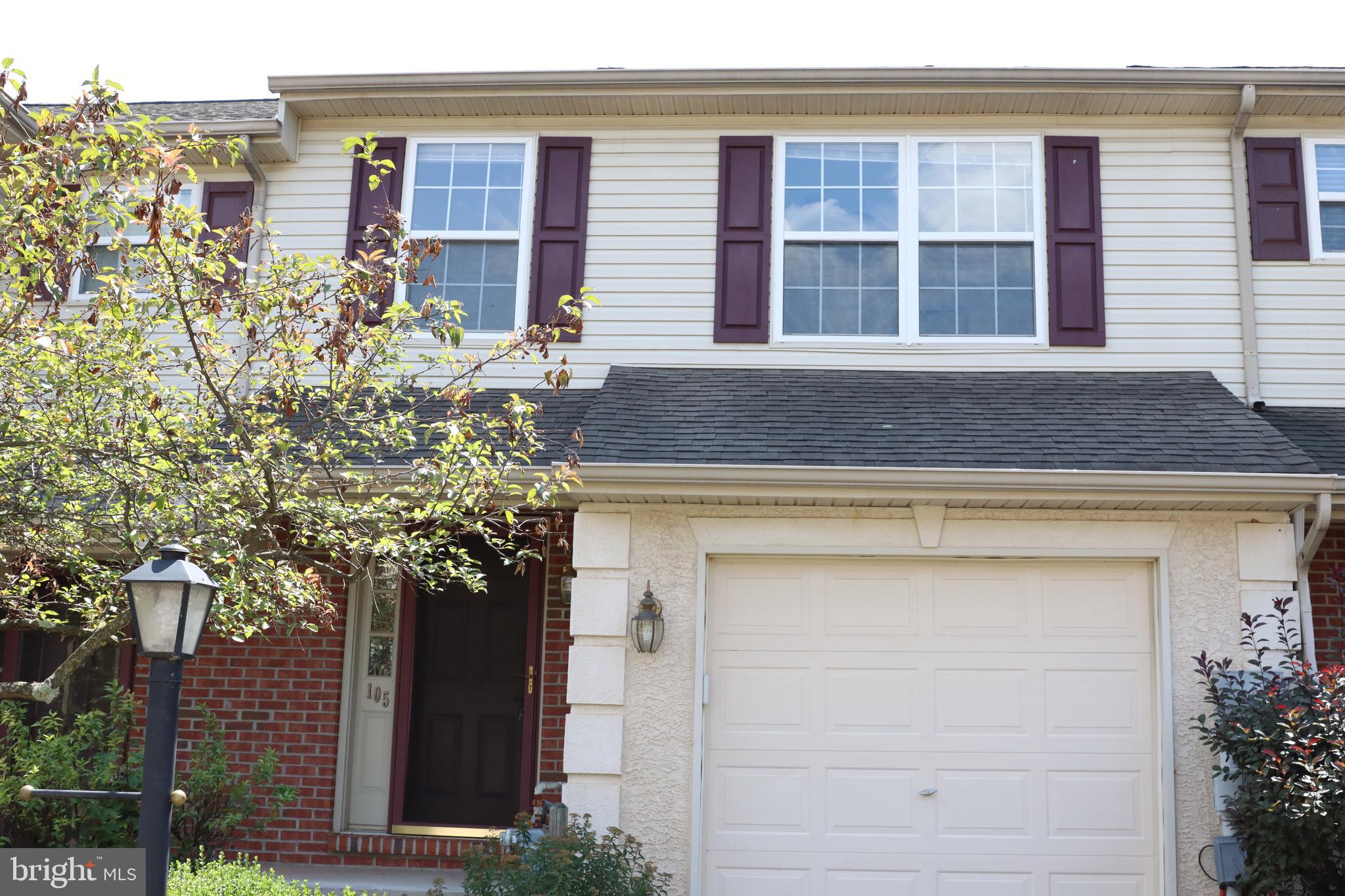 VERNON COURT - Residential Lease