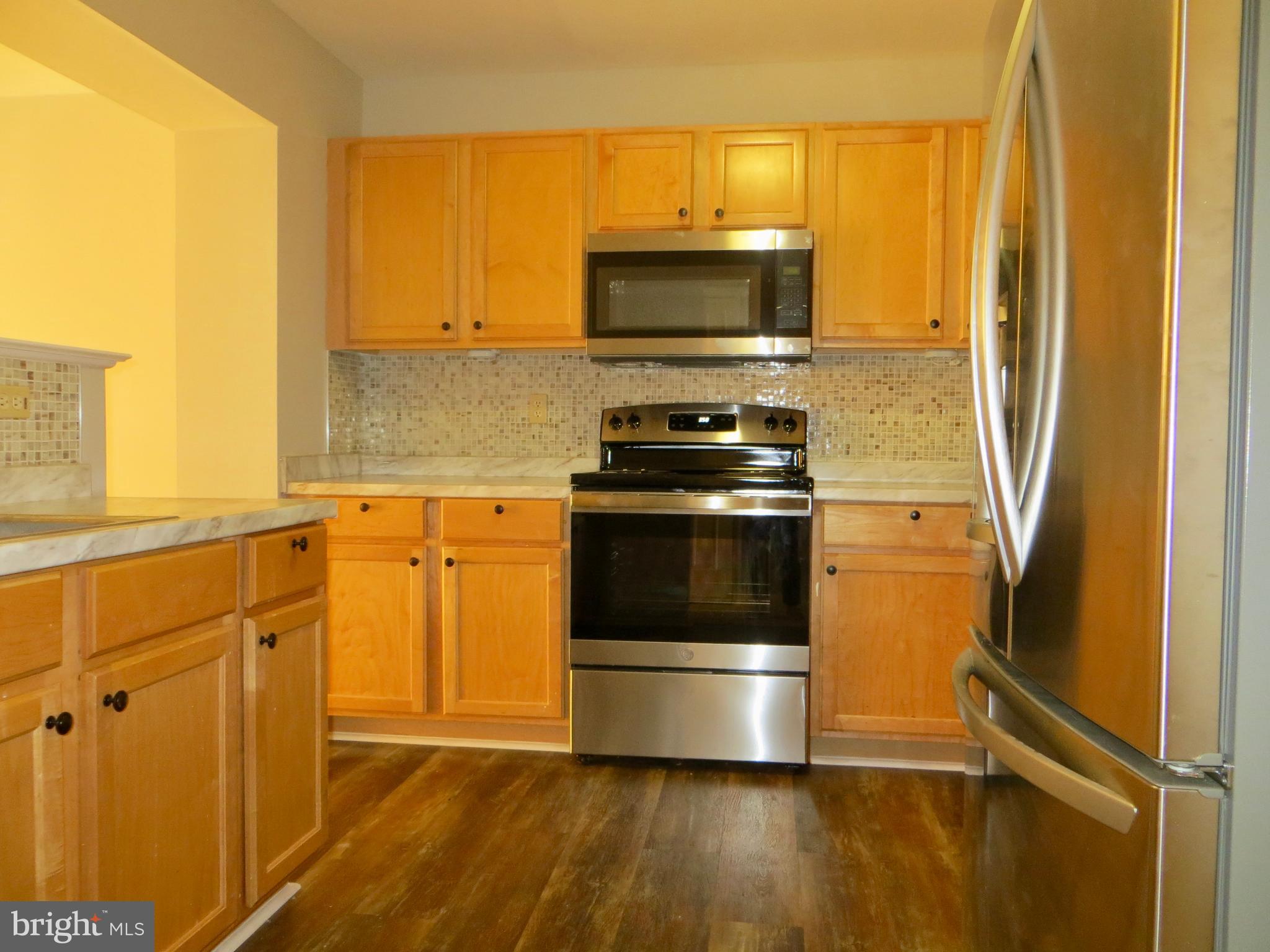 VERNON COURT - Residential Lease