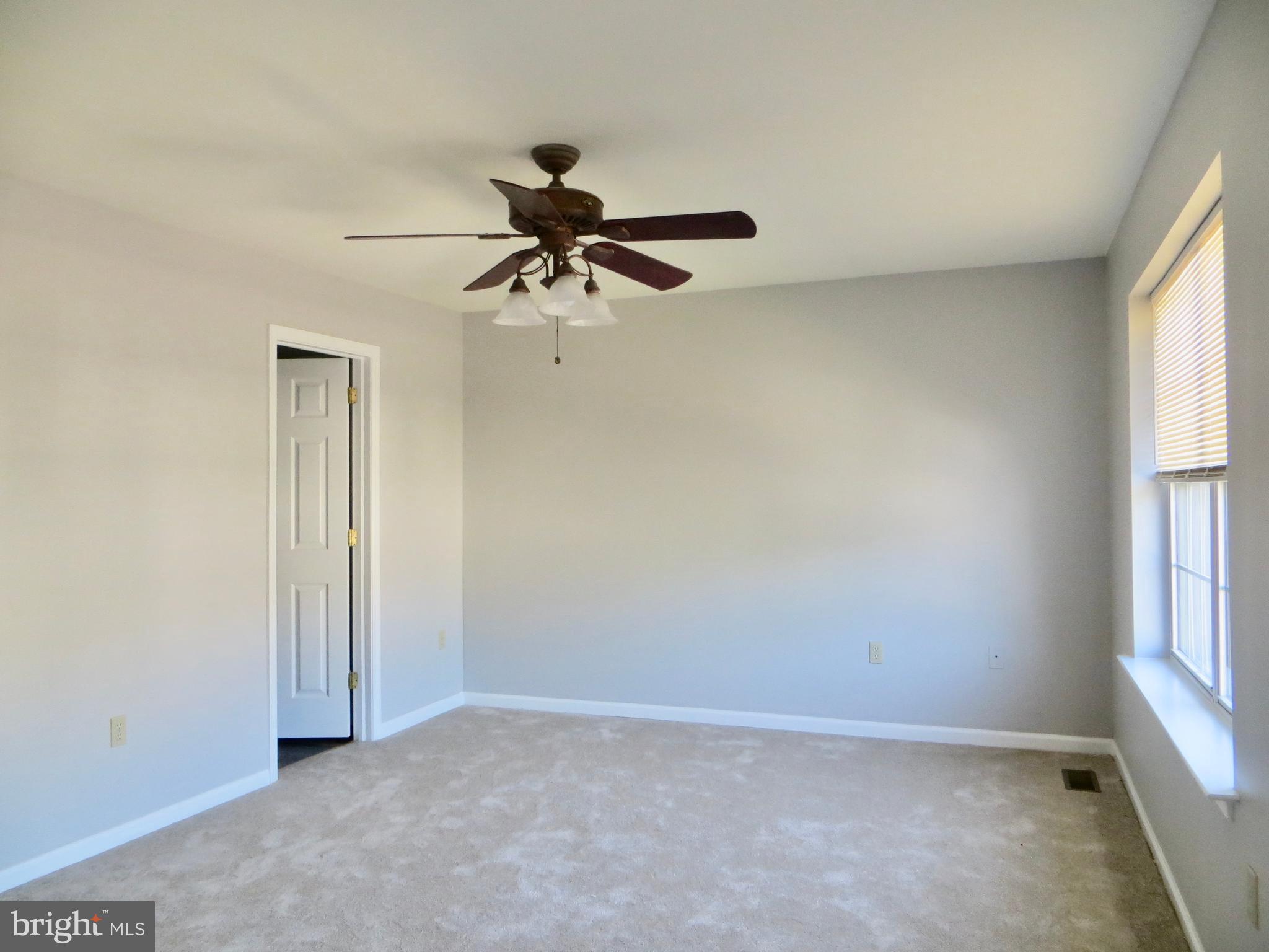 VERNON COURT - Residential Lease