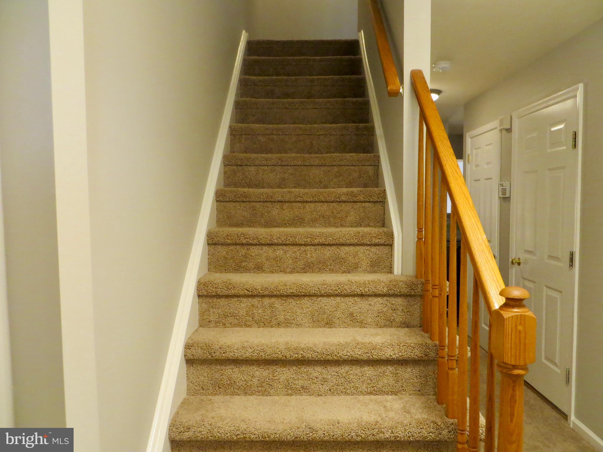 VERNON COURT - Residential Lease