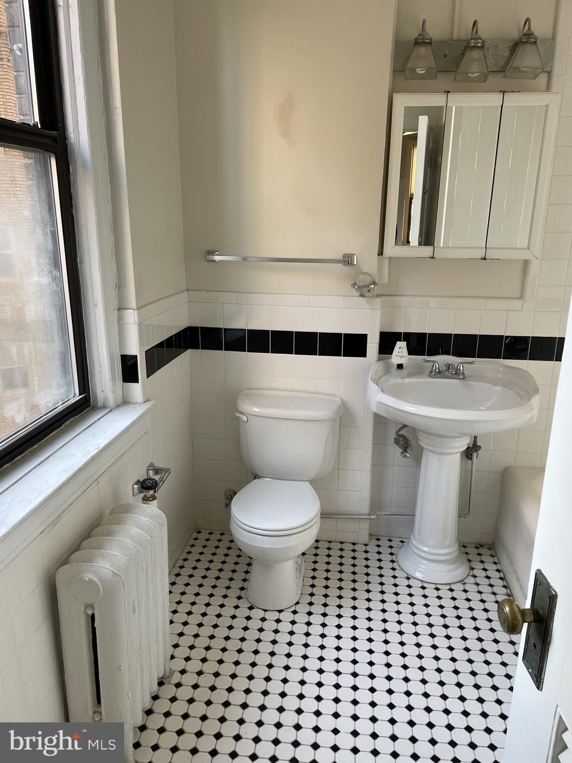 WASHINGTON SQ WEST - Residential Lease
