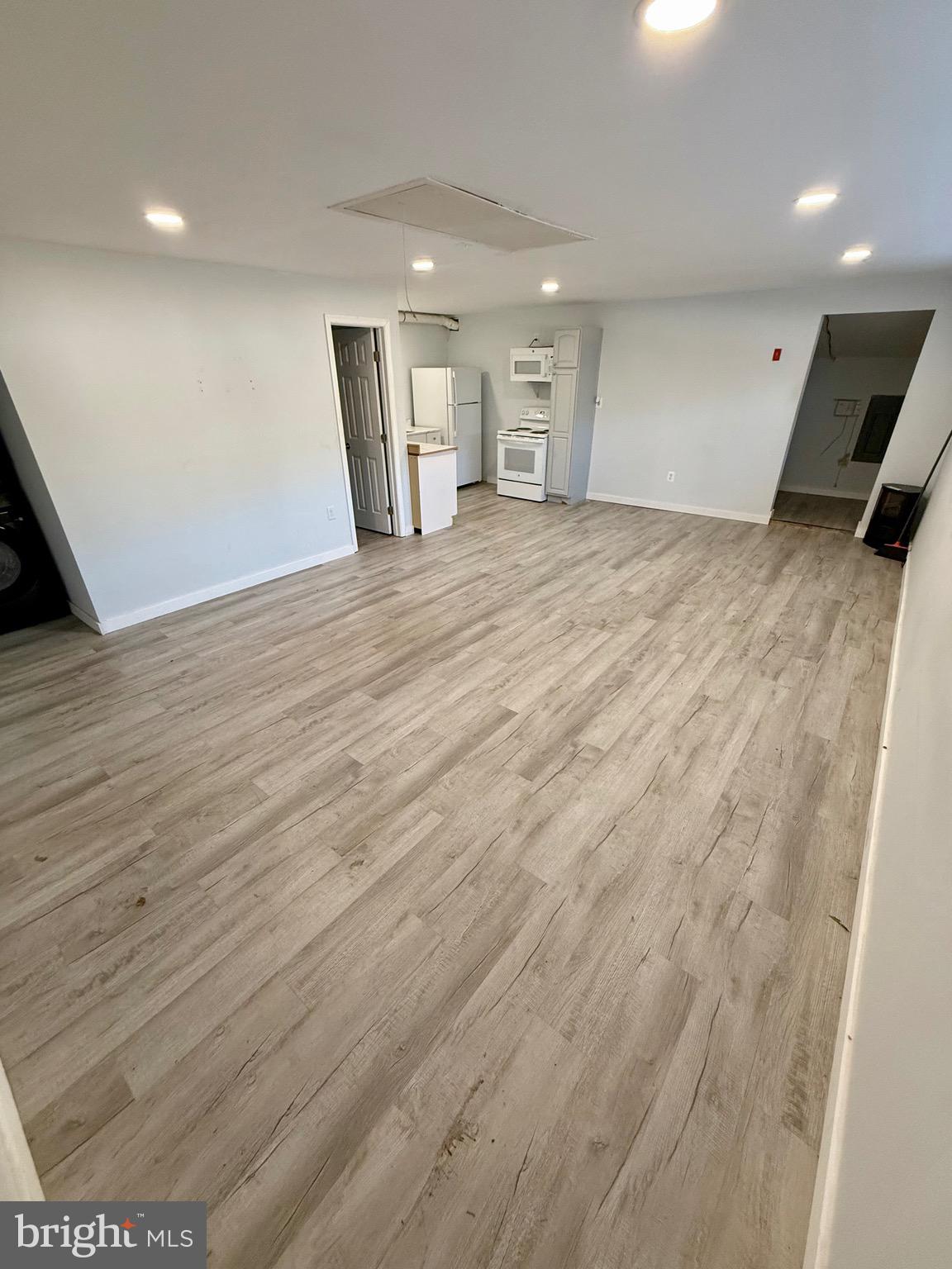 PINEFIELD - Residential Lease