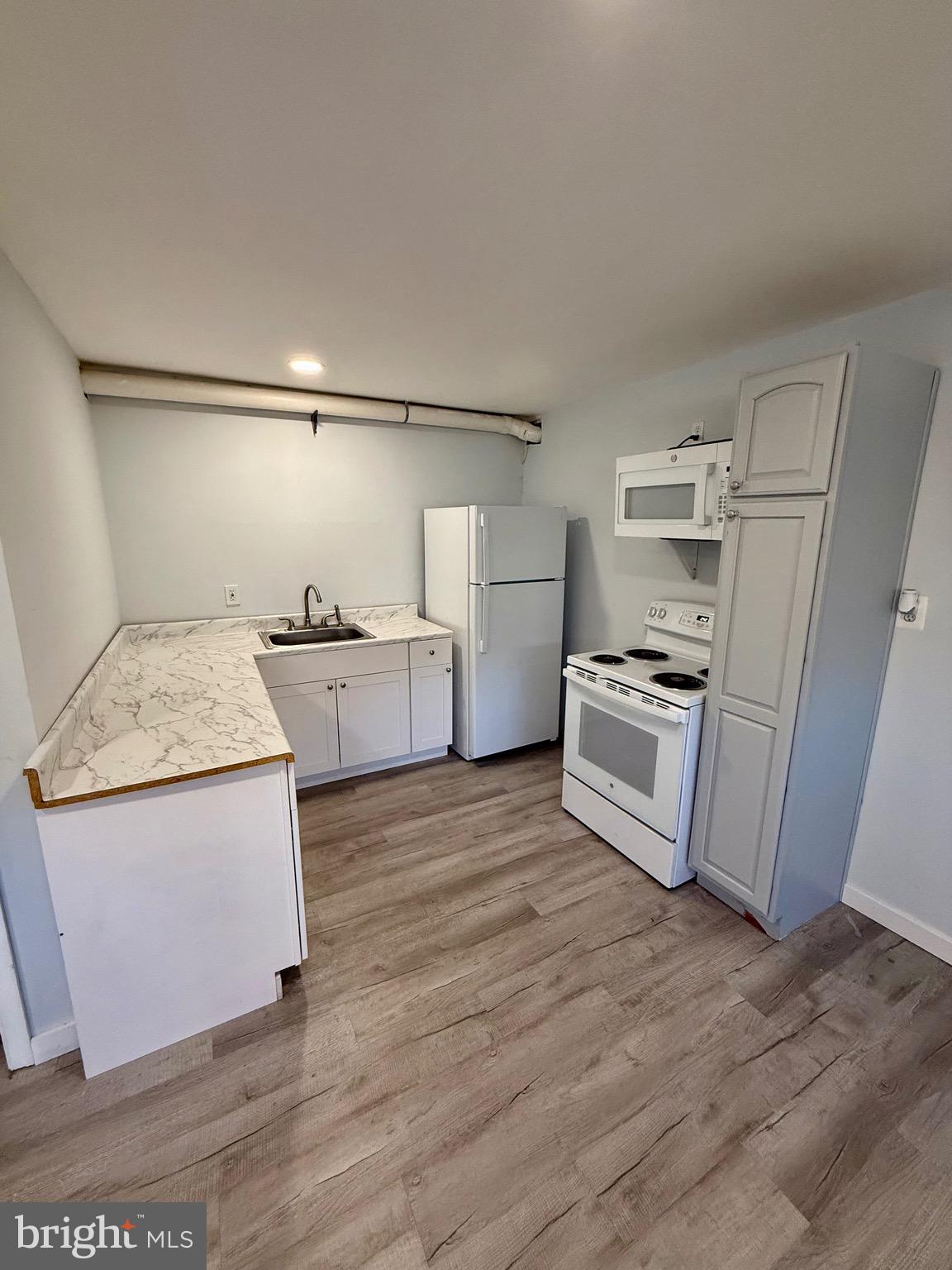 PINEFIELD - Residential Lease