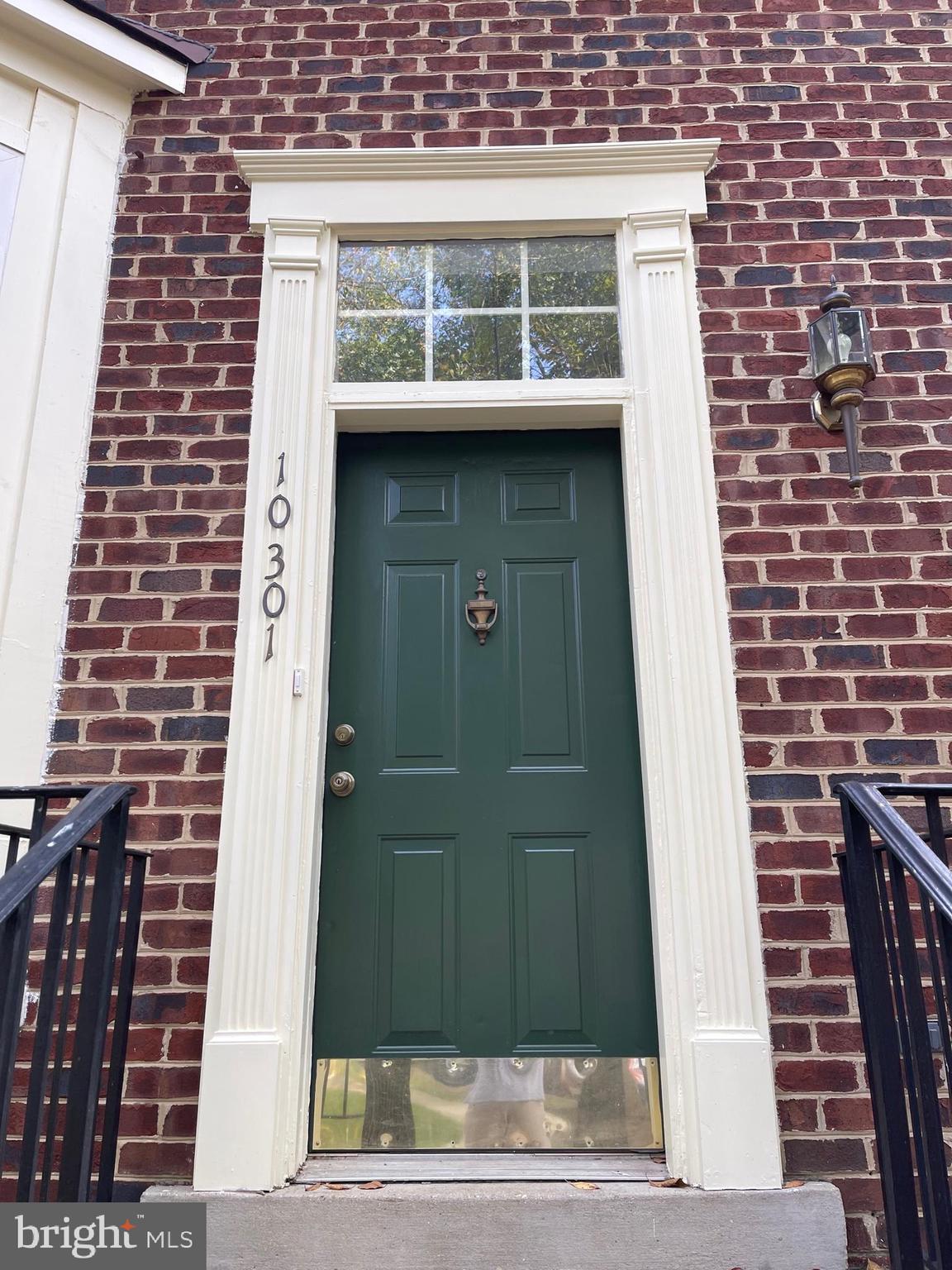 WOODVIEW VILLAGE WEST - Residential Lease