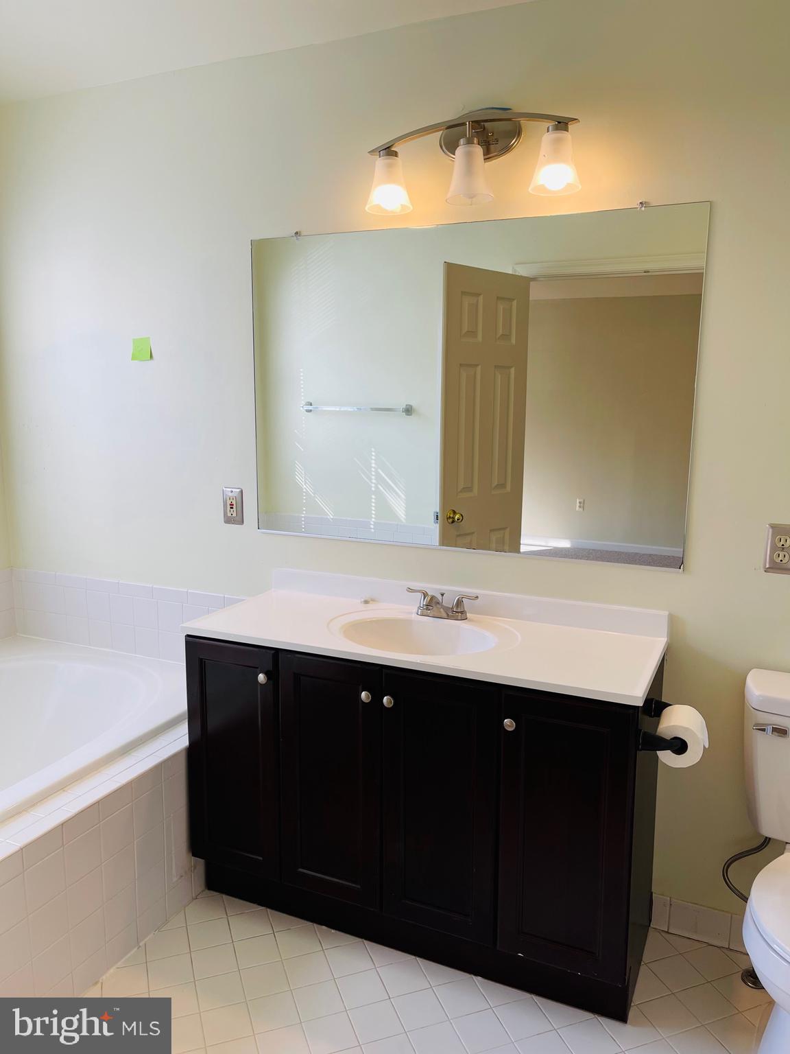 WOODVIEW VILLAGE WEST - Residential Lease