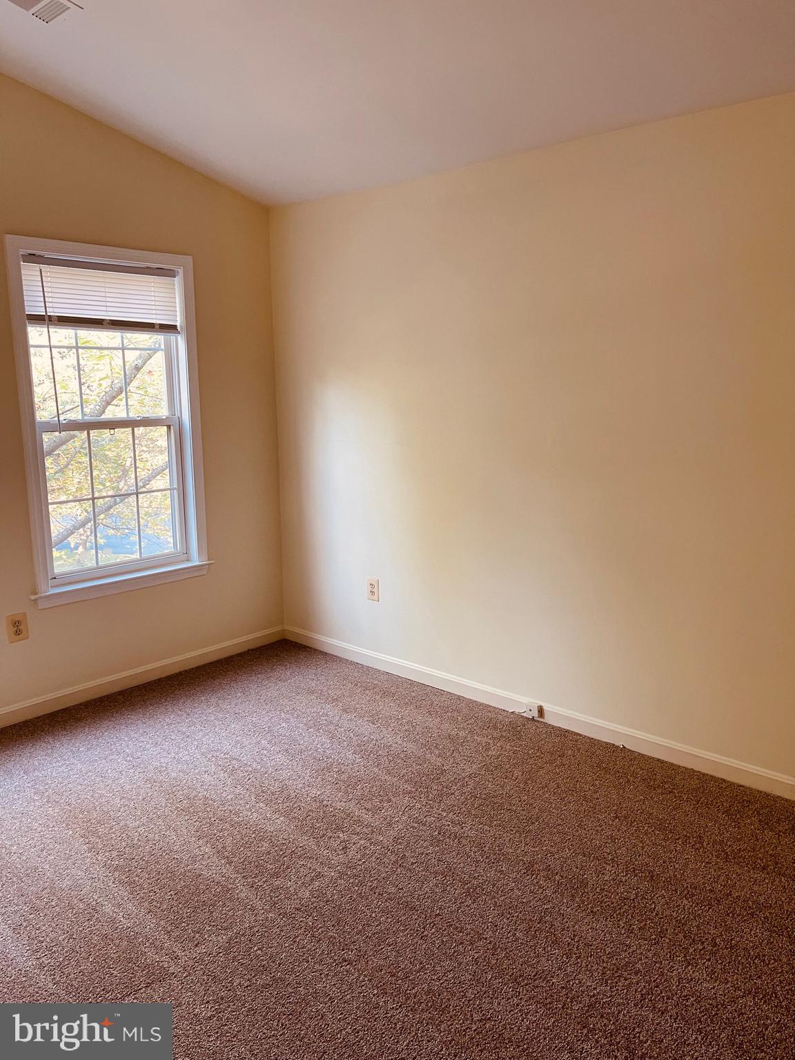 WOODVIEW VILLAGE WEST - Residential Lease