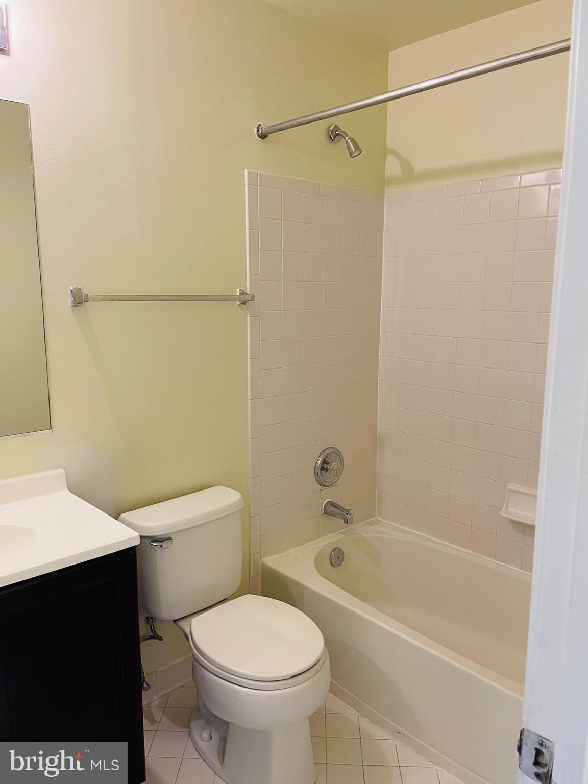 WOODVIEW VILLAGE WEST - Residential Lease