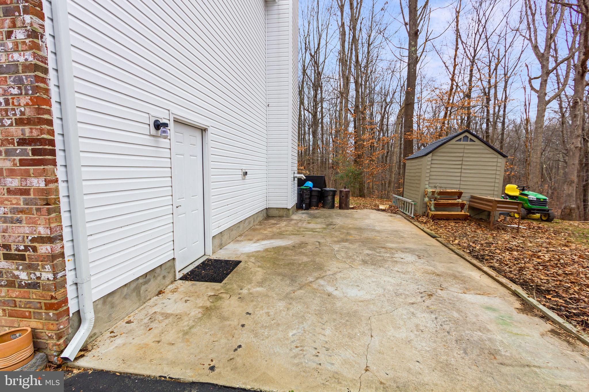 SUNDERLANDVILLE - Residential