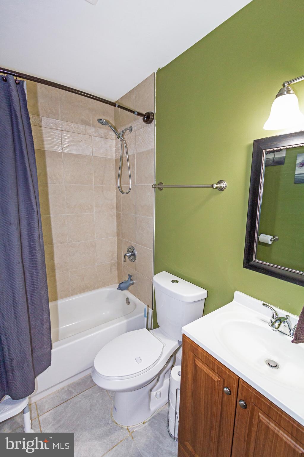 SUNDERLANDVILLE - Residential