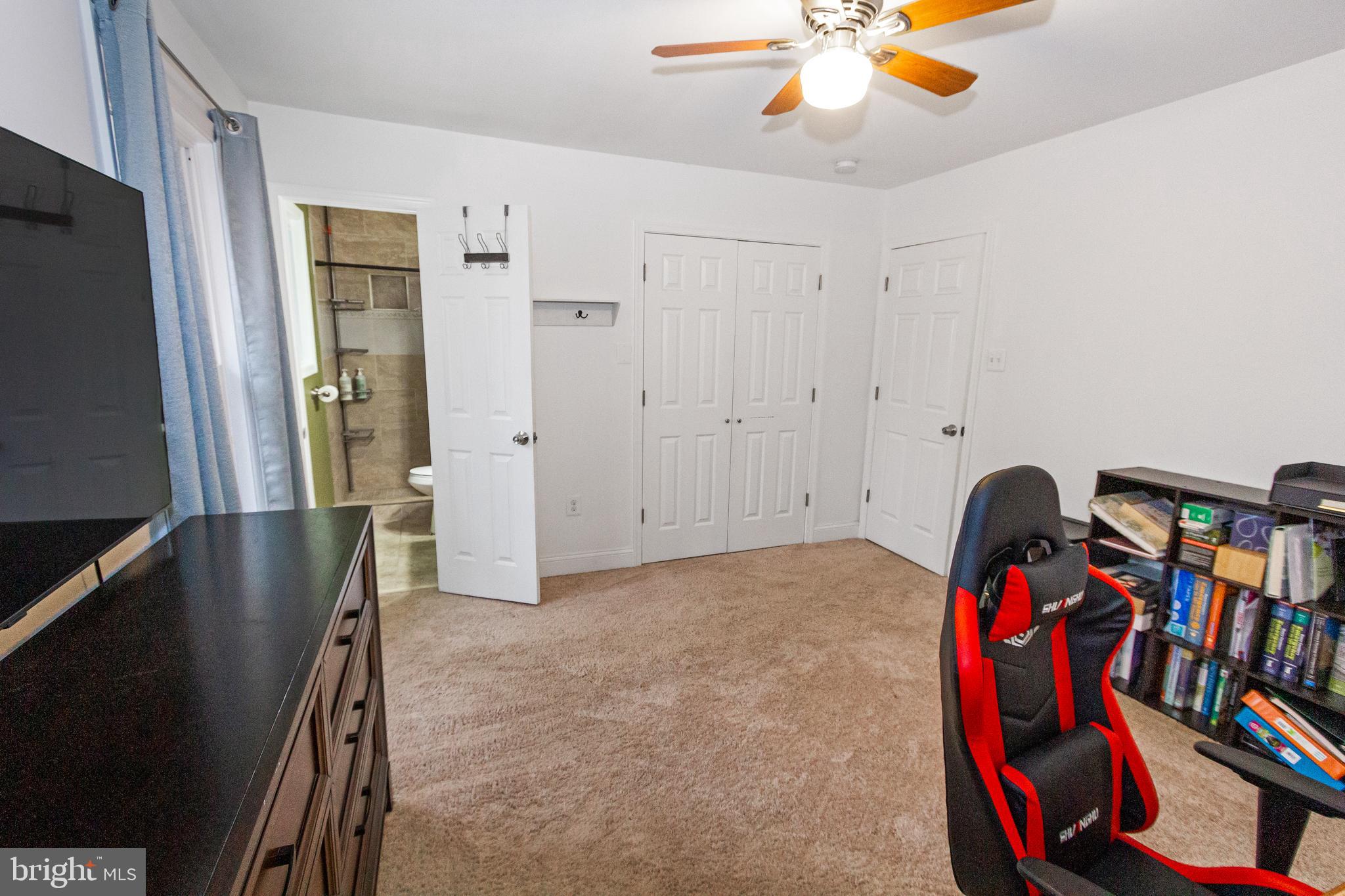 SUNDERLANDVILLE - Residential