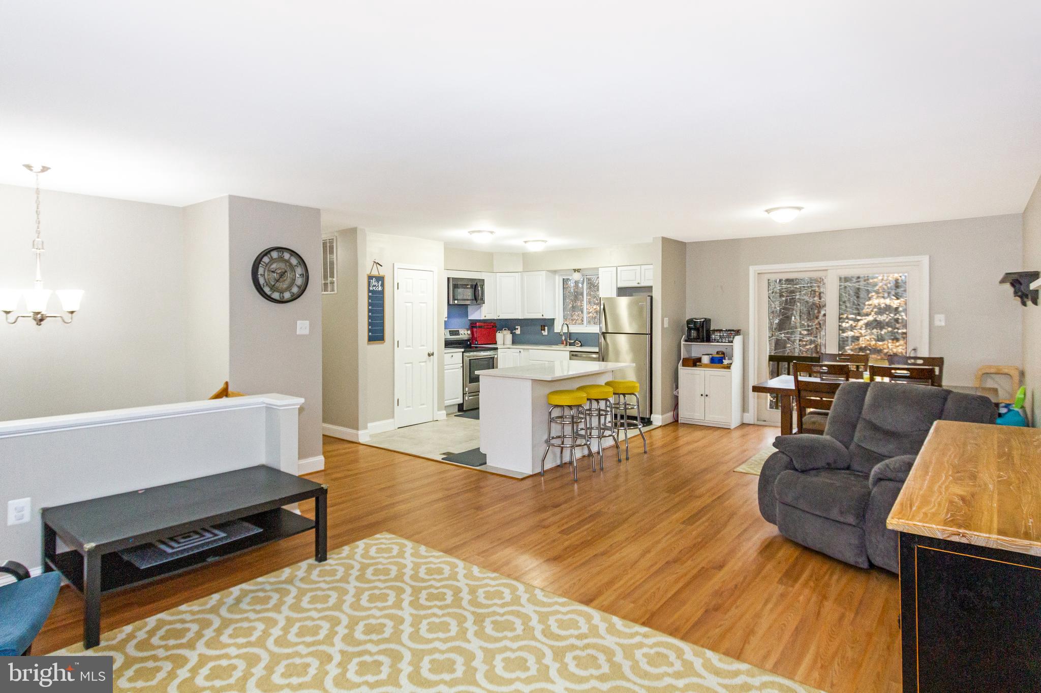 SUNDERLANDVILLE - Residential