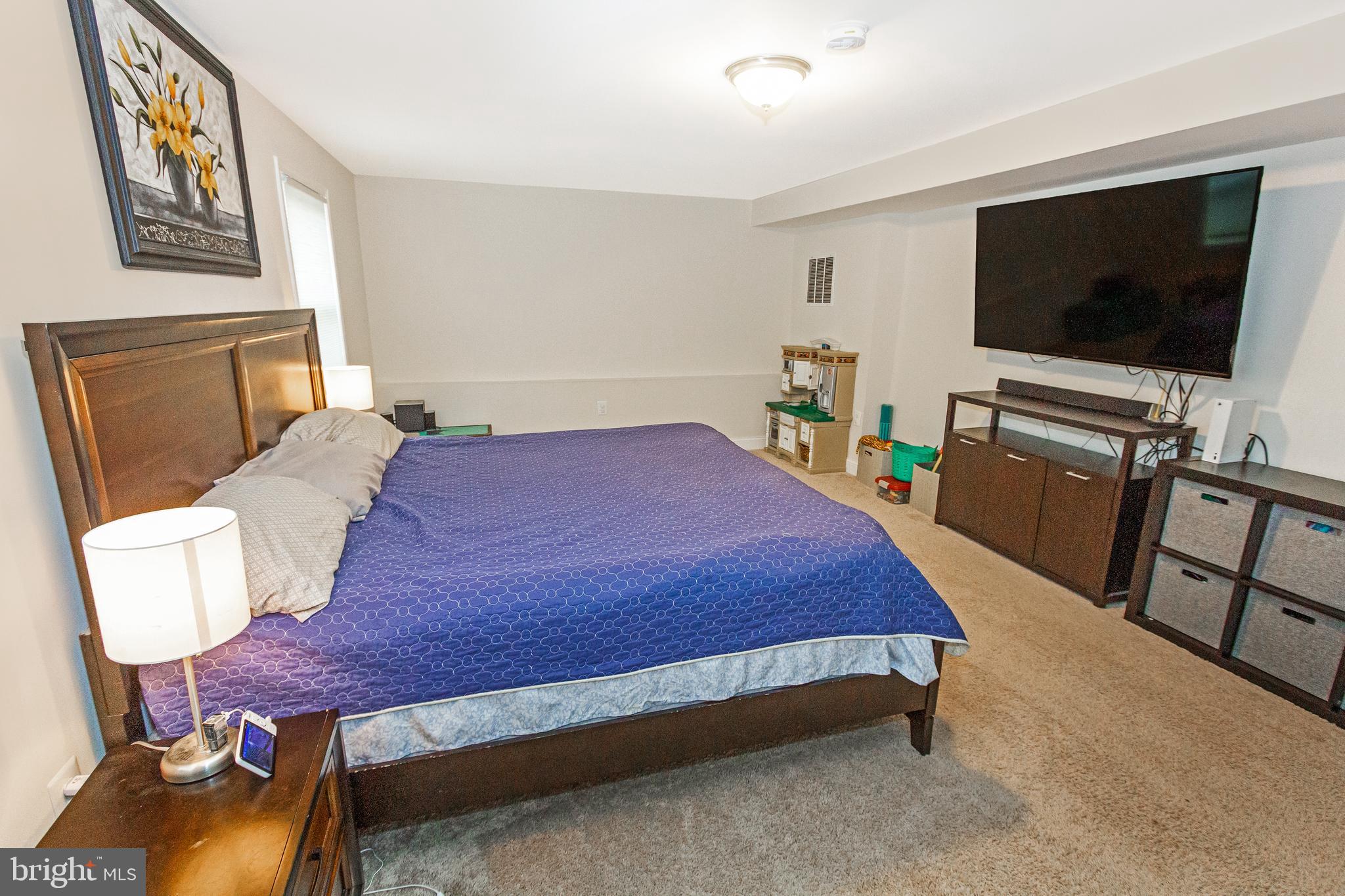 SUNDERLANDVILLE - Residential