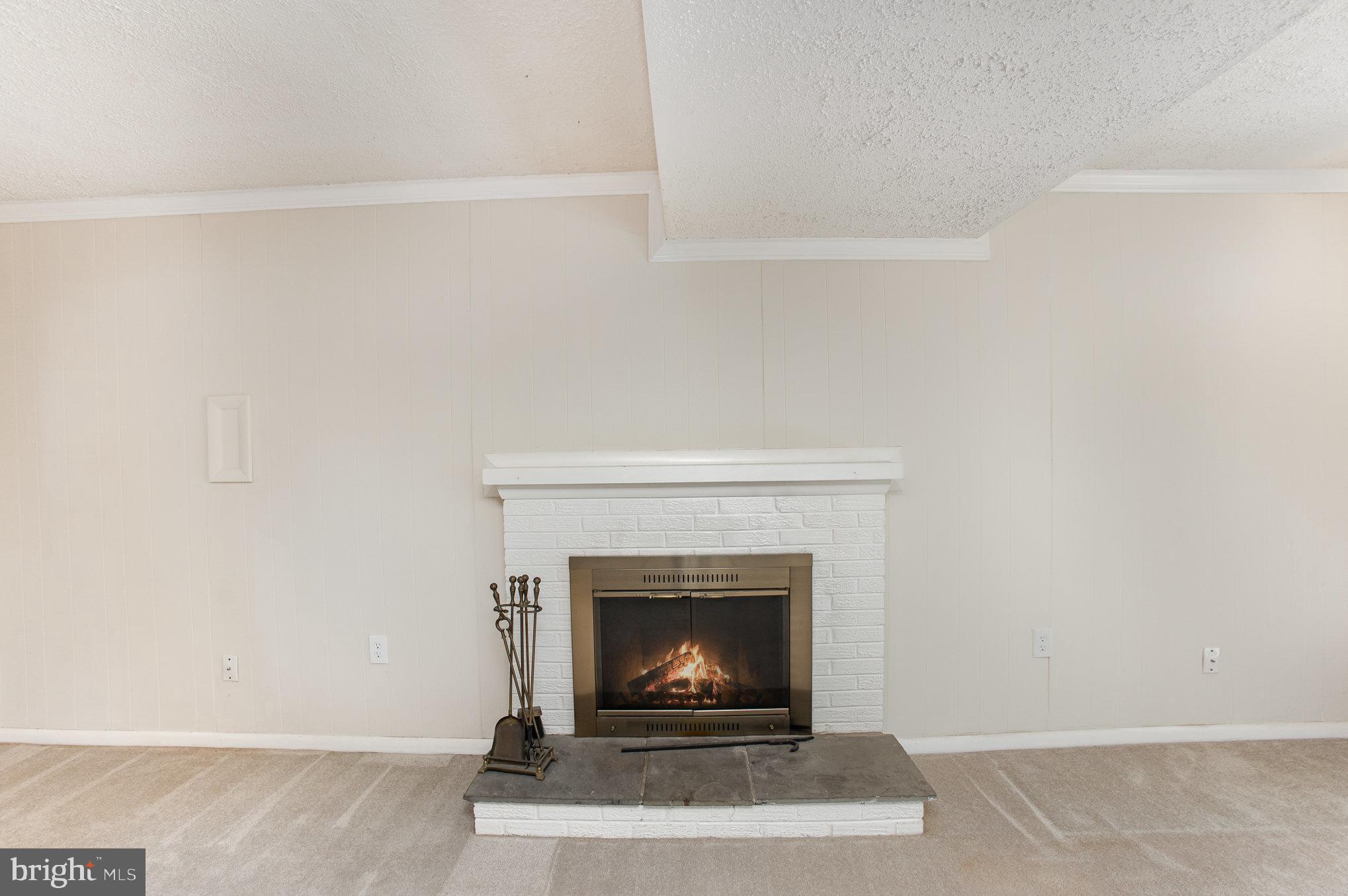 FEATHERSTONE TERRACE - Residential