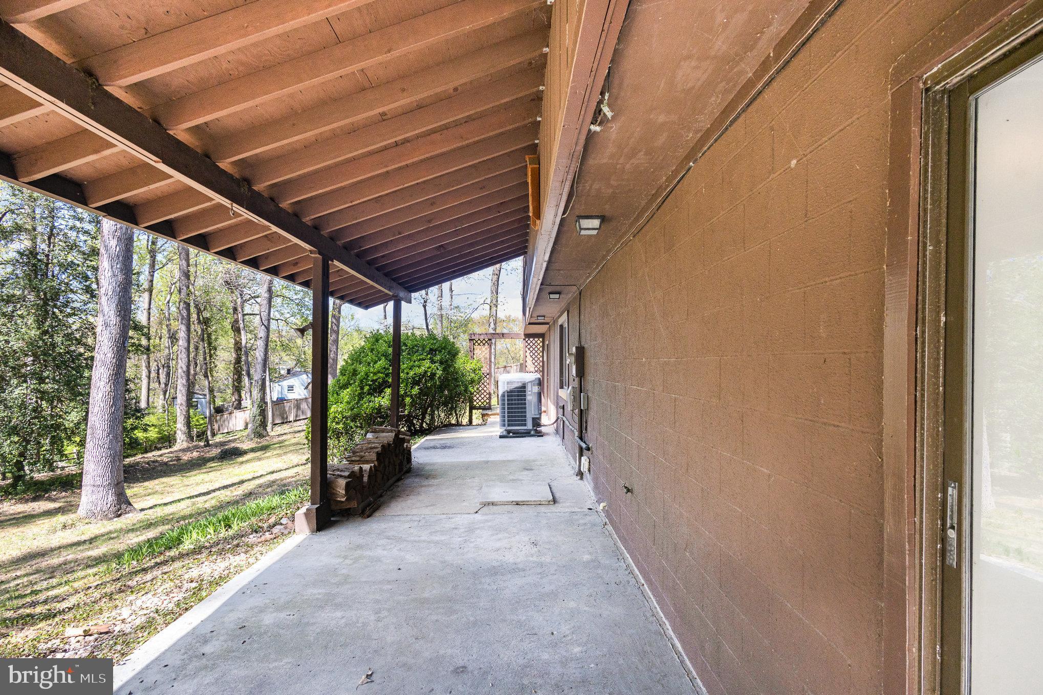 FEATHERSTONE TERRACE - Residential