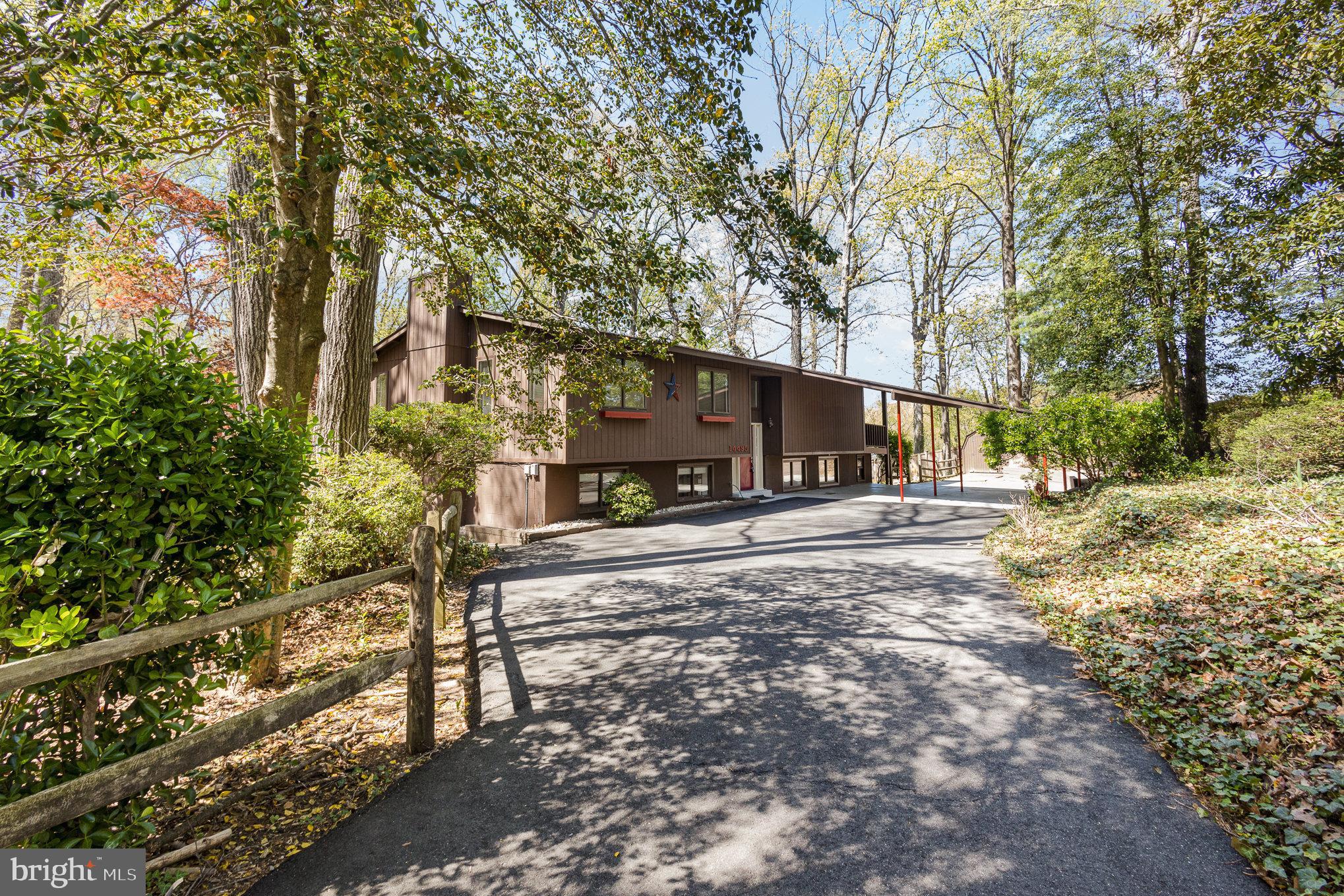 FEATHERSTONE TERRACE - Residential