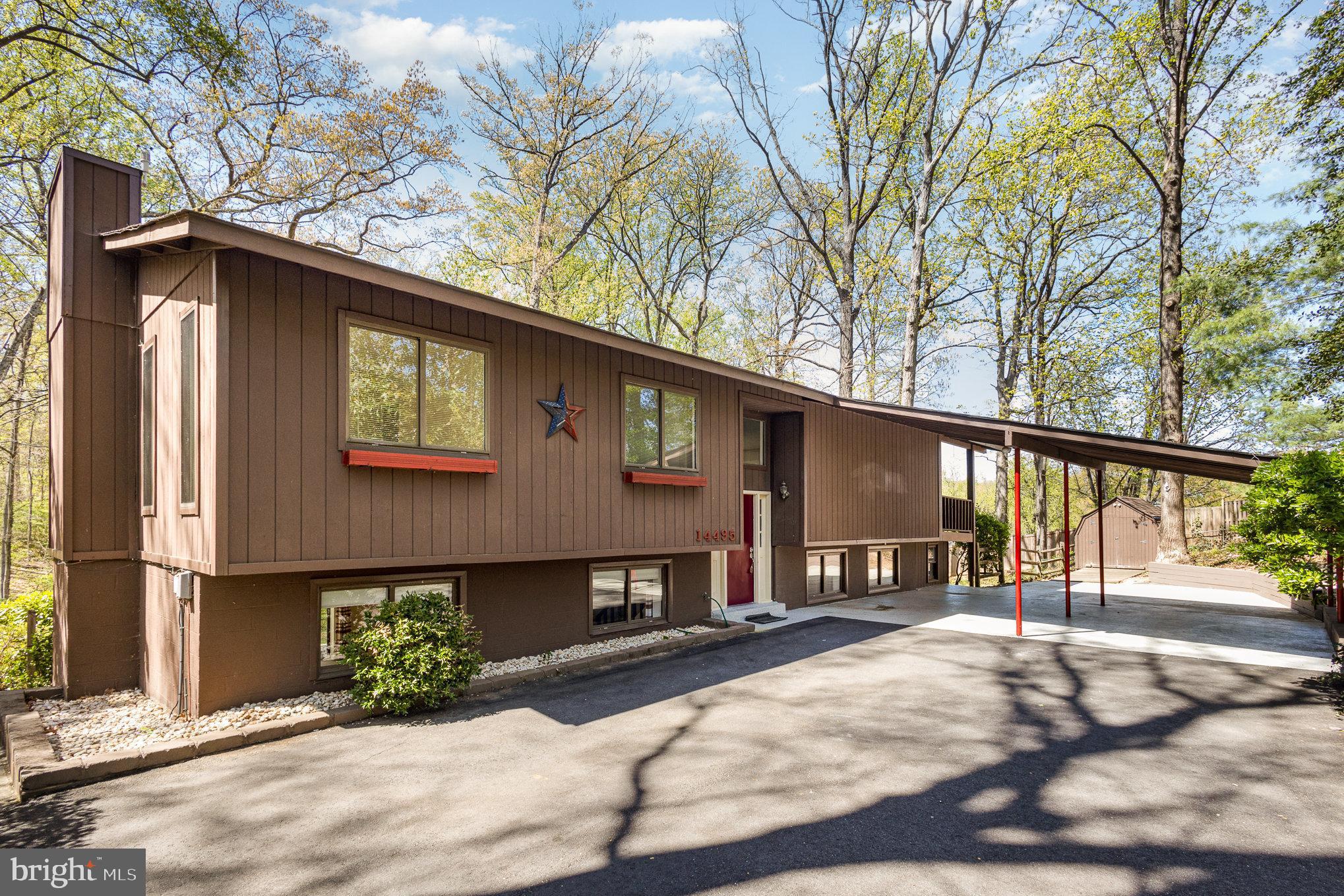 FEATHERSTONE TERRACE - Residential