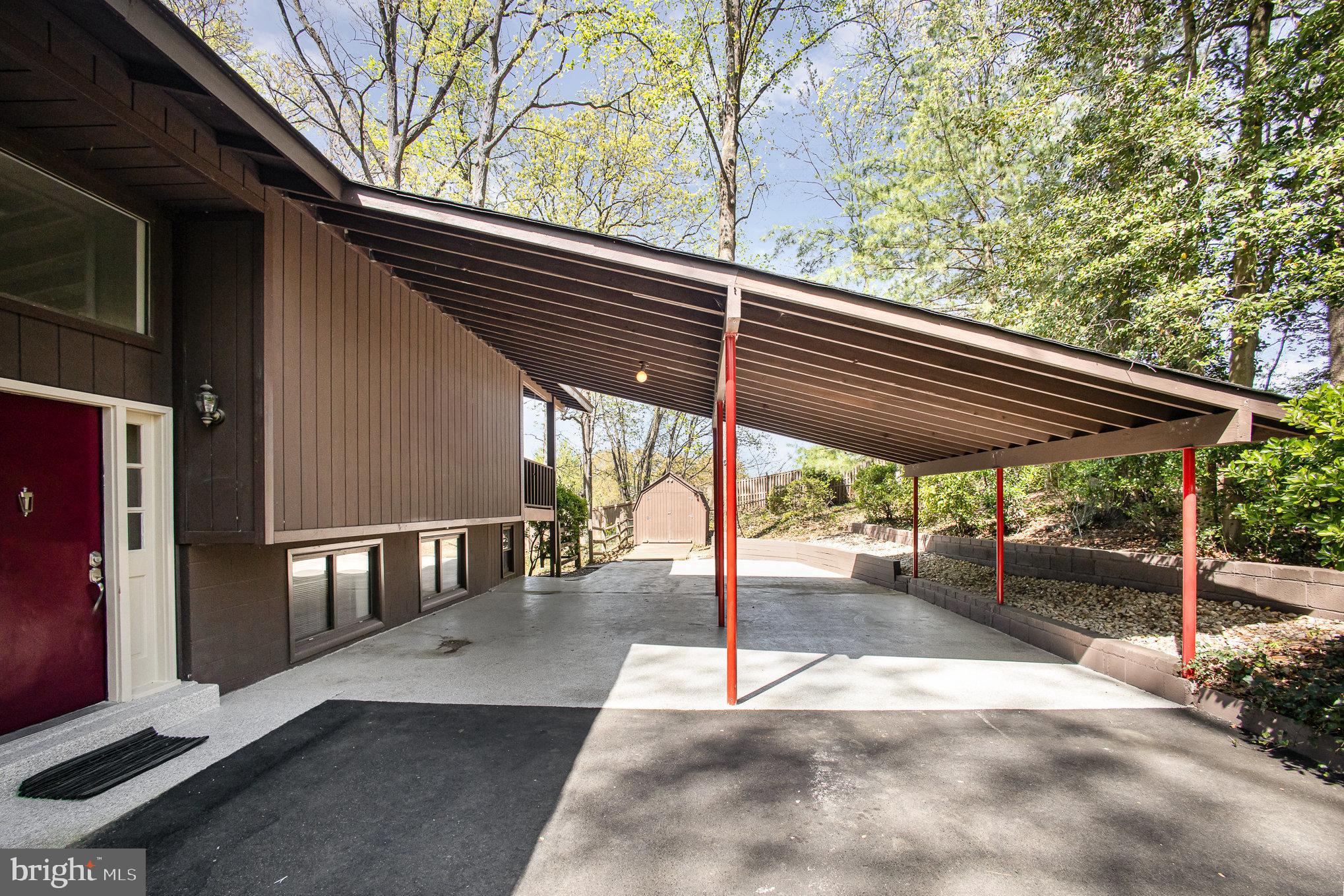 FEATHERSTONE TERRACE - Residential