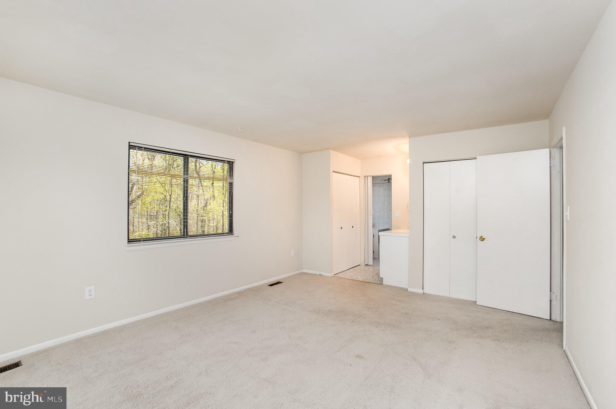 FEATHERSTONE TERRACE - Residential