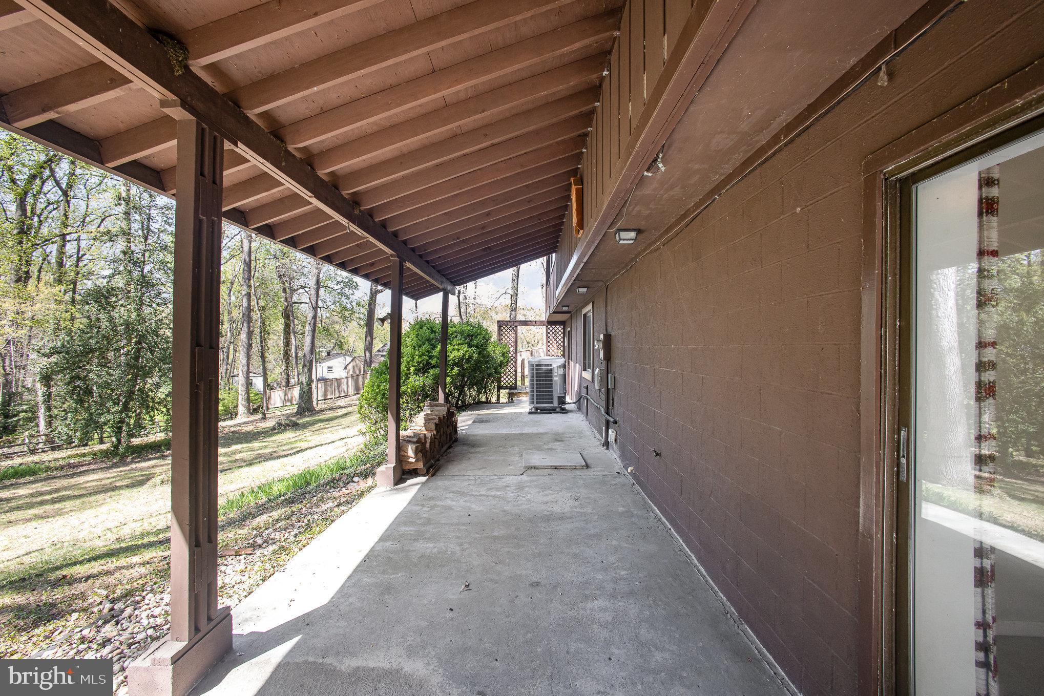 FEATHERSTONE TERRACE - Residential