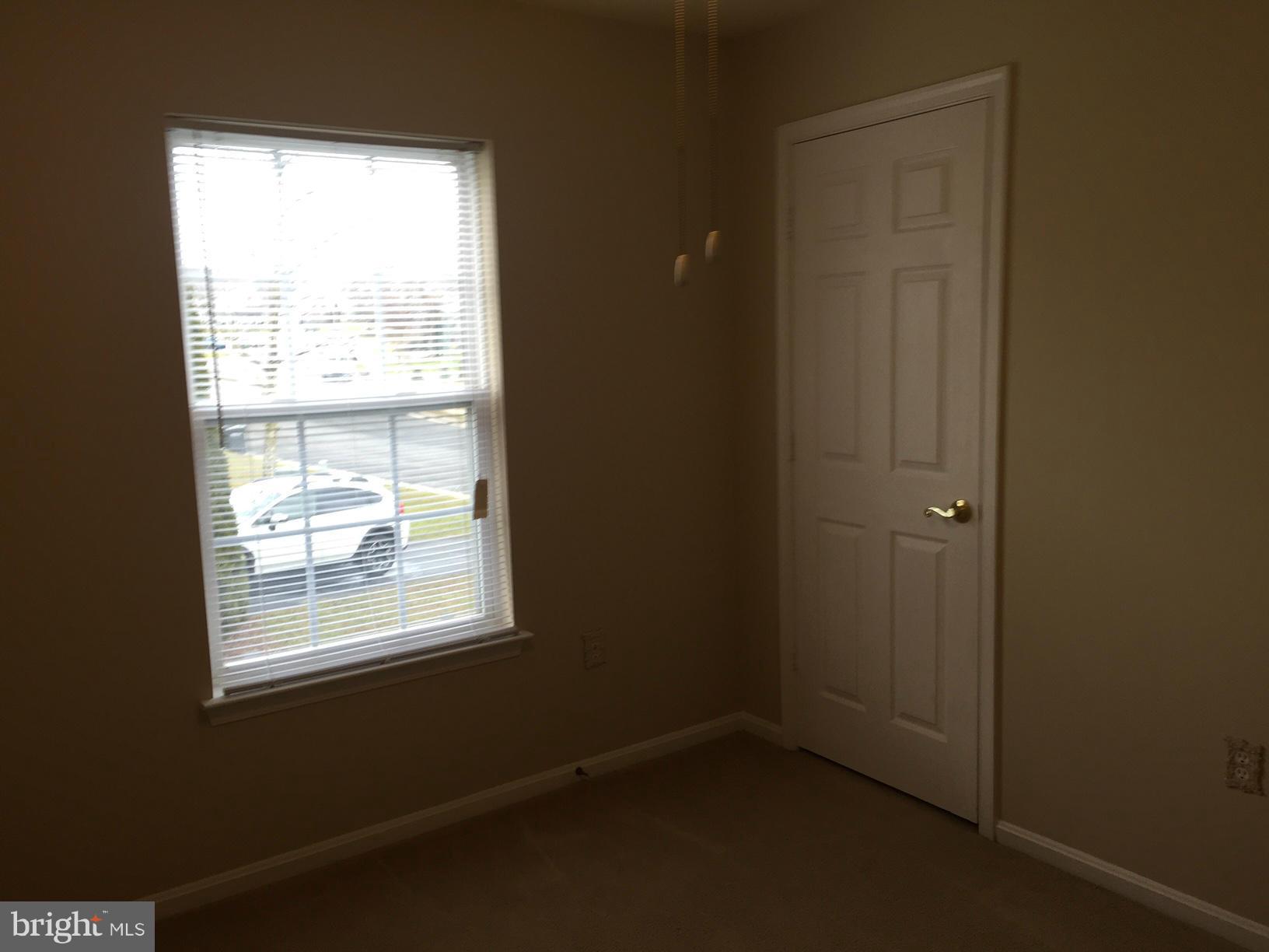 DALE CITY - Residential Lease