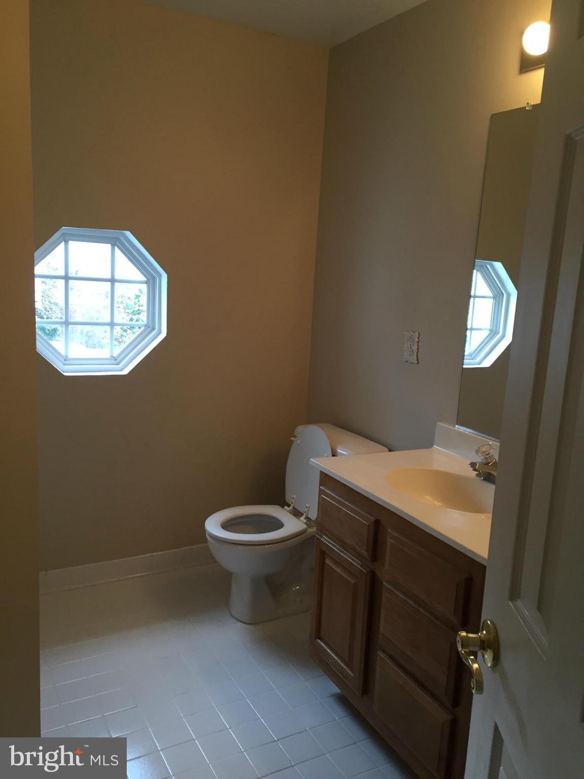 DALE CITY - Residential Lease