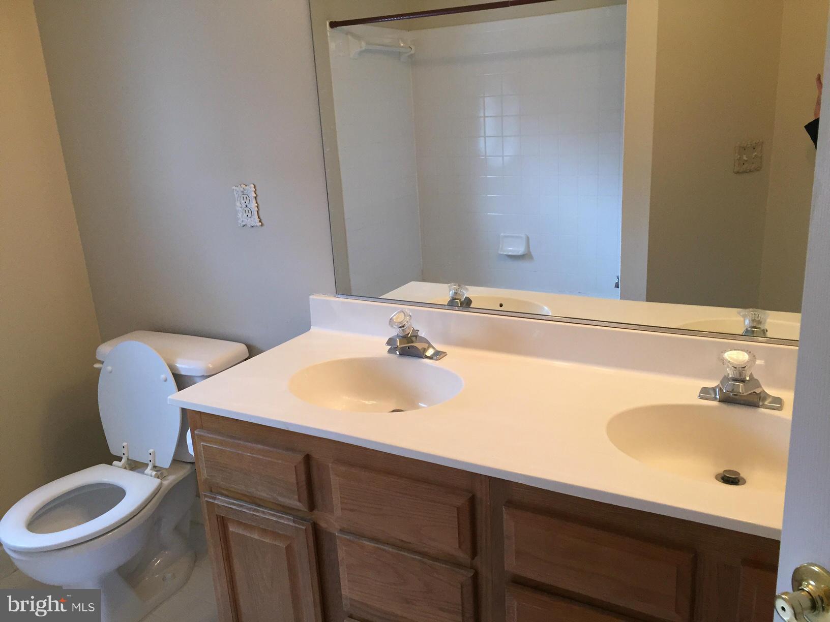 DALE CITY - Residential Lease